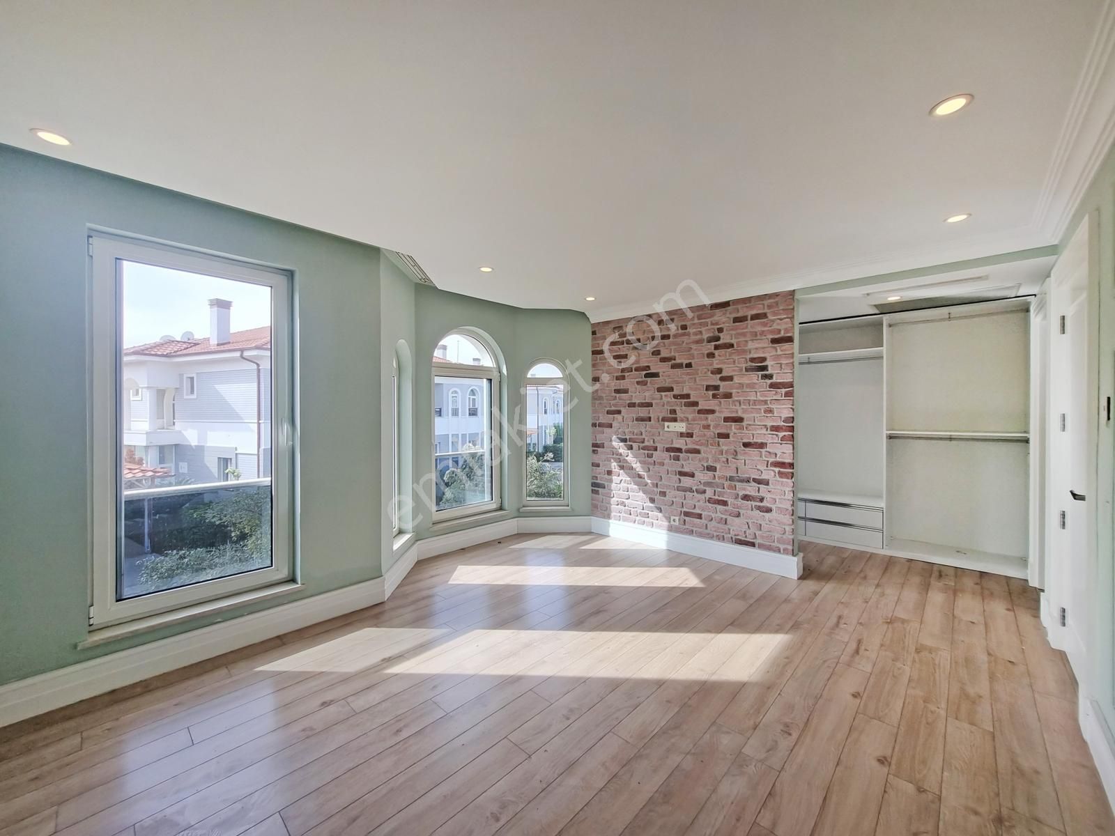 Gökhan Üçgün'den Panorama Villaları'nda Dubleks Rowhouse Villa - Görsel 4