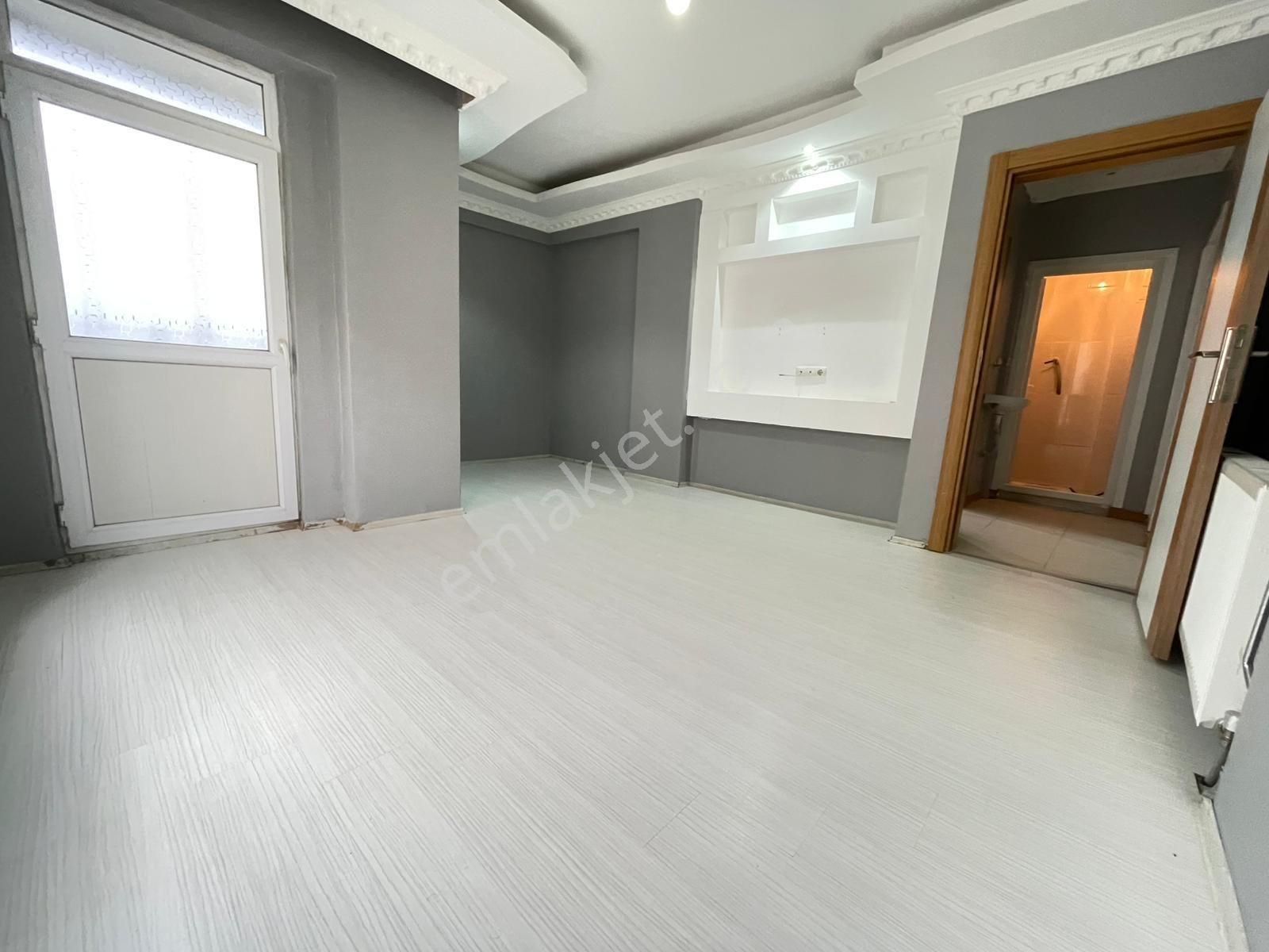 Acil Satılık Devlet Hastanesine 4dk Cift Balkonlu Ara Kat Daire - Görsel 4