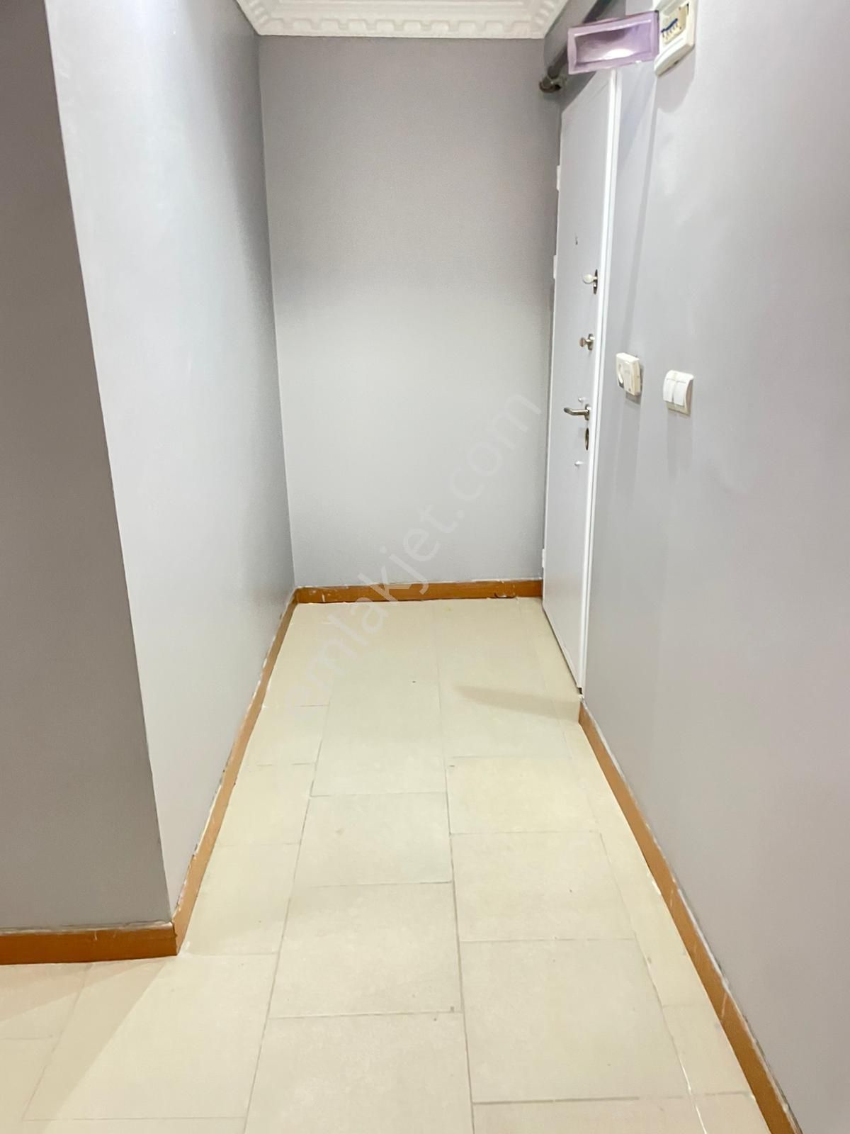 Acil Satılık Devlet Hastanesine 4dk Cift Balkonlu Ara Kat Daire - Görsel 19