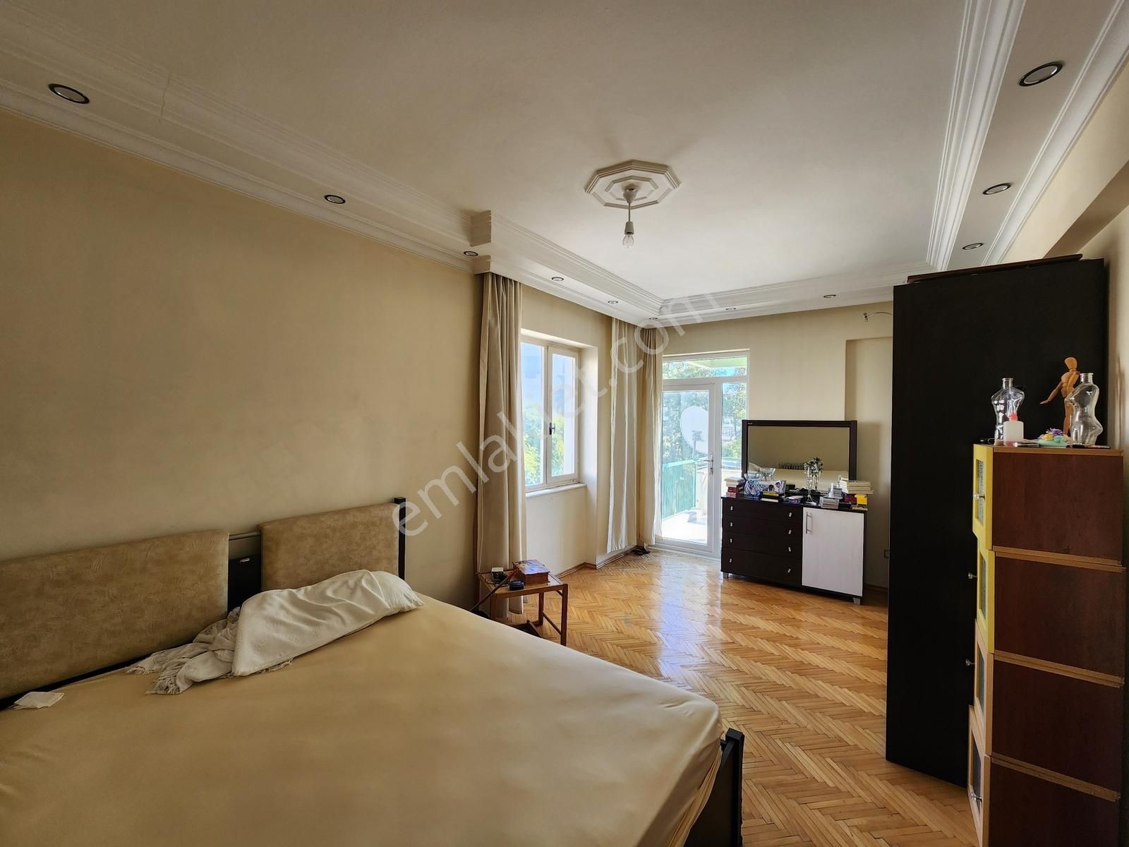 Şirinyalı'da Plaja 350 Mt 2. Katta Satılık 3+1 150 M2 Daire - Görsel 9