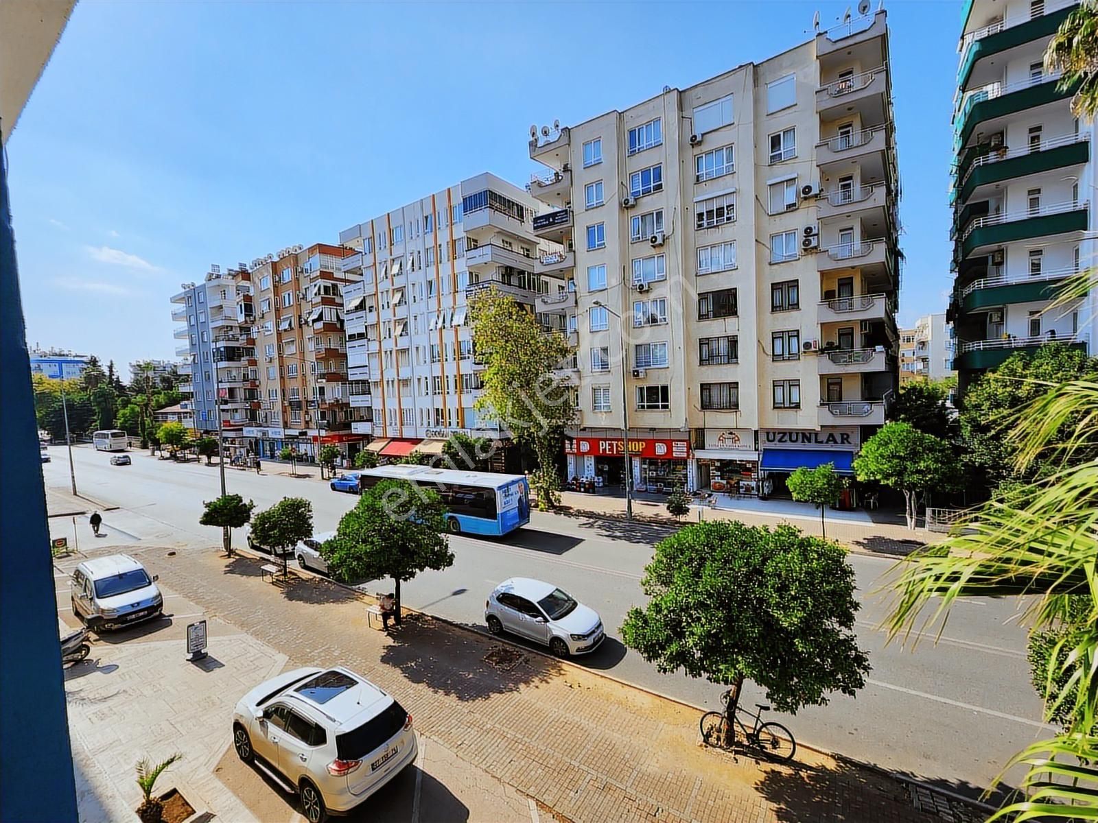 250 M2 4+1 Güllük Caddesi'nde İş Merkezinde Kiralık Şık Ofis - Görsel 5