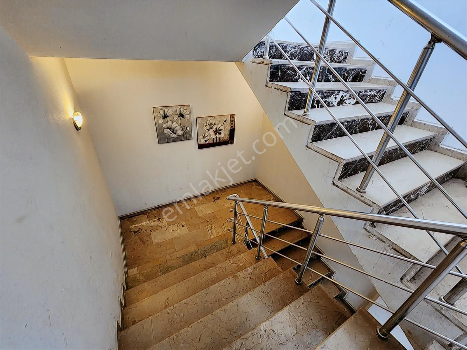 250 M2 4+1 Güllük Caddesi'nde İş Merkezinde Kiralık Şık Ofis - Görsel 34