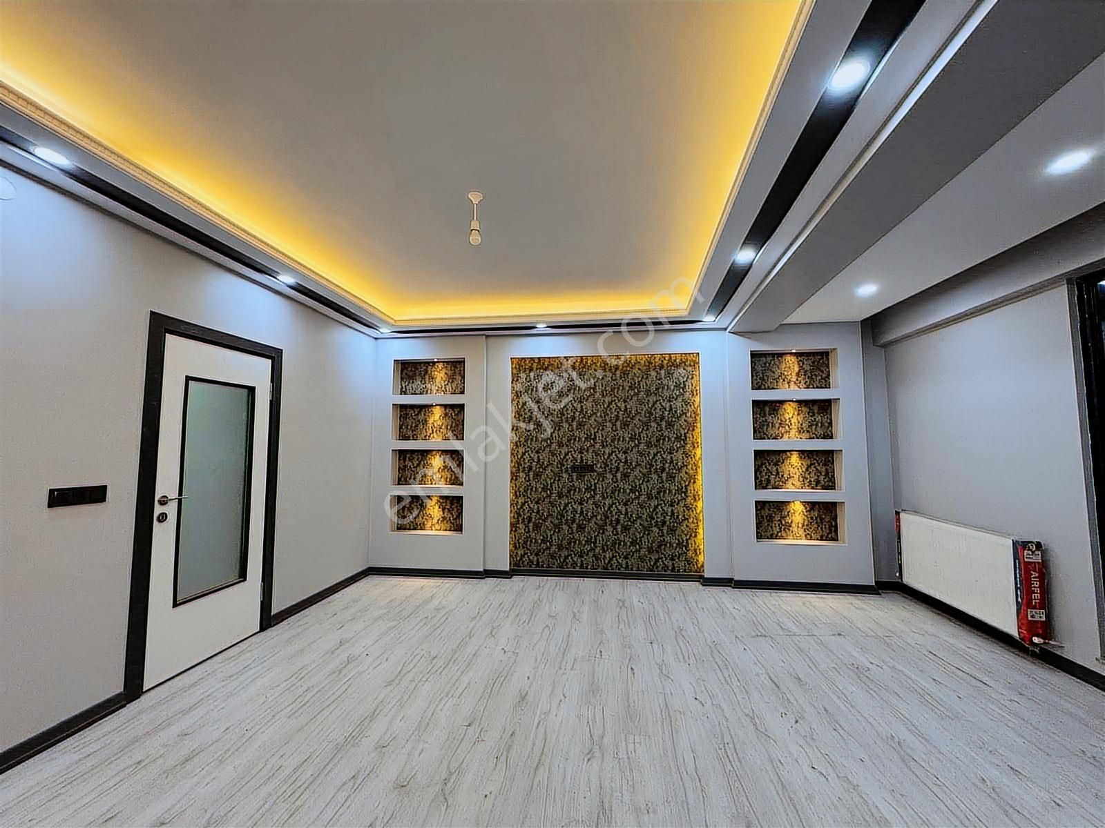 Vatan Mahallesi Köşe Güney Çift Cephe 2+1 Satılık Yerden Isıtma