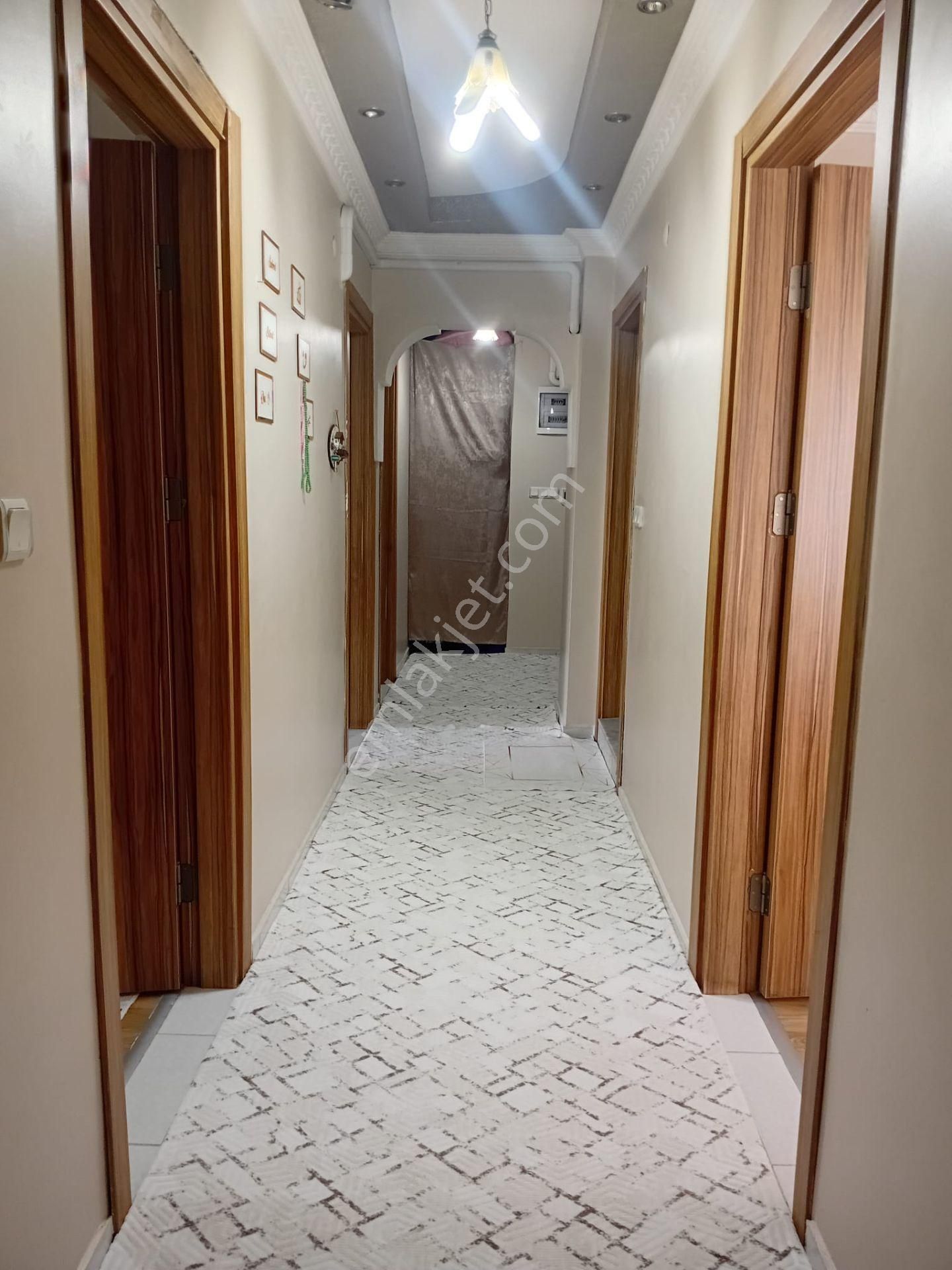 Turpa Lotustan Cadde Üzeri Satılık 3+1 Daire - Görsel 9