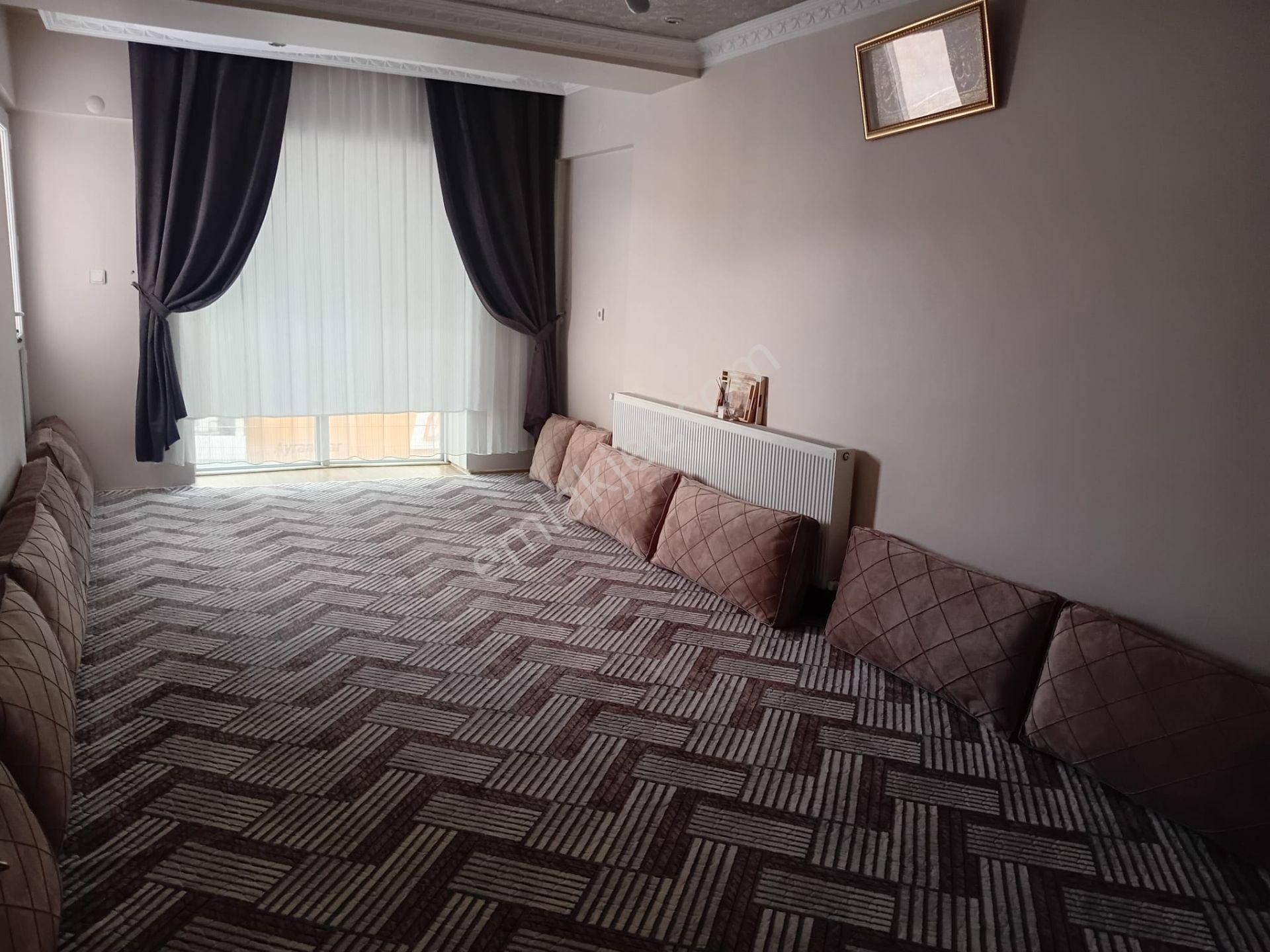 Turpa Lotustan Cadde Üzeri Satılık 3+1 Daire - Görsel 14