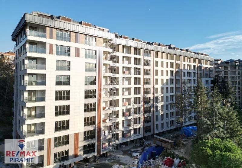 Koşuyolu Validebağ Sitesi'nde Geniş Satılık 3+1... Hesna Yılmaz - Görsel 2