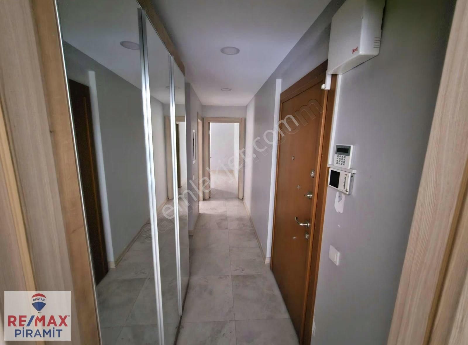 Acıbadem'de Kiralık 2+1 Bahçekatı - Görsel 12