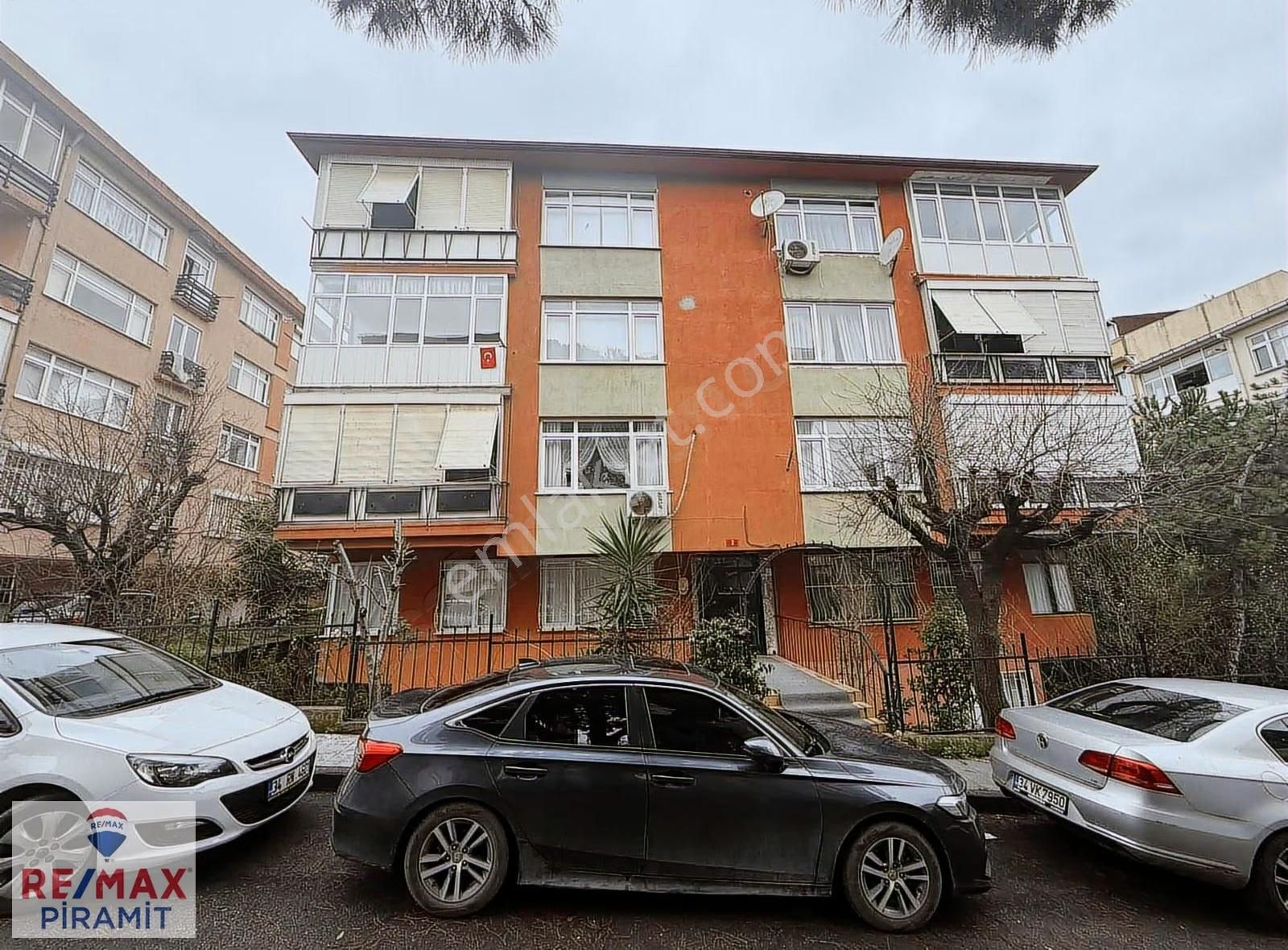 Fırsat Acibadem Ikbalıye 1+1 E Donusturulmus Boş Hemen Teslim