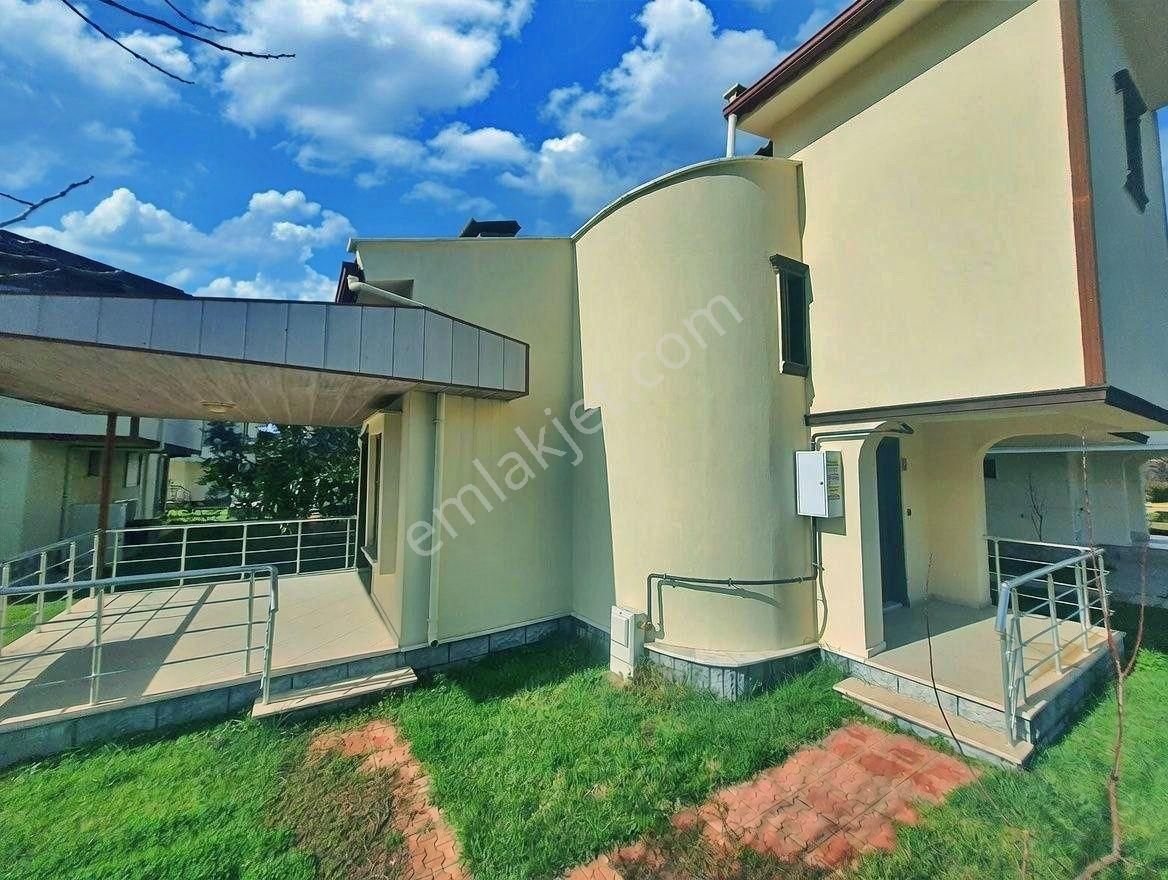 Uytun'dan Burhaniye Örende Denize 100 M Site İçinde 3+1 Villa - Görsel 10