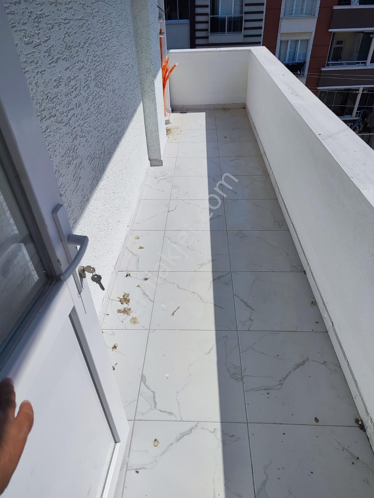 Yeni Devlet Hastanesi Mevkinde Ebeveyn Banyolu Satılık 2+1 Daire - Görsel 4