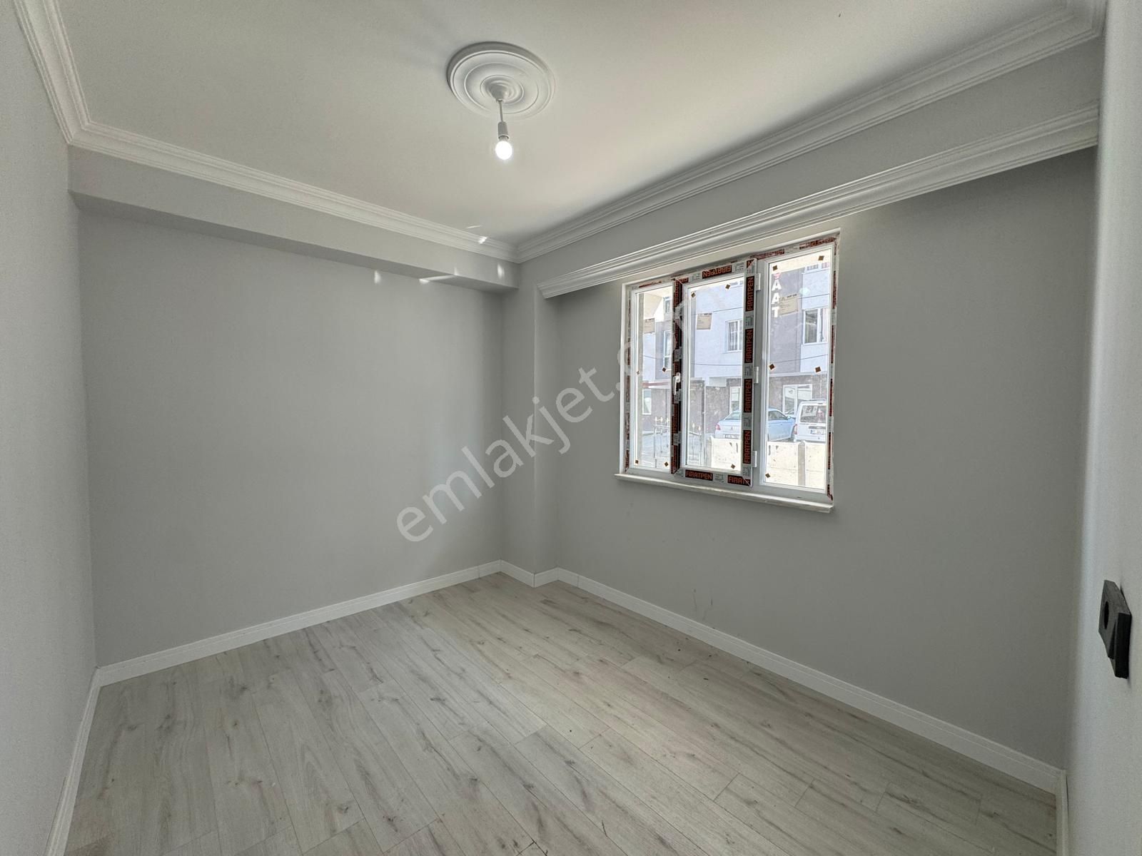 Mevlana Mah 1+1 Ön Cephe Yerden Isıtmalı Kombili Kiralık Daire - Görsel 13