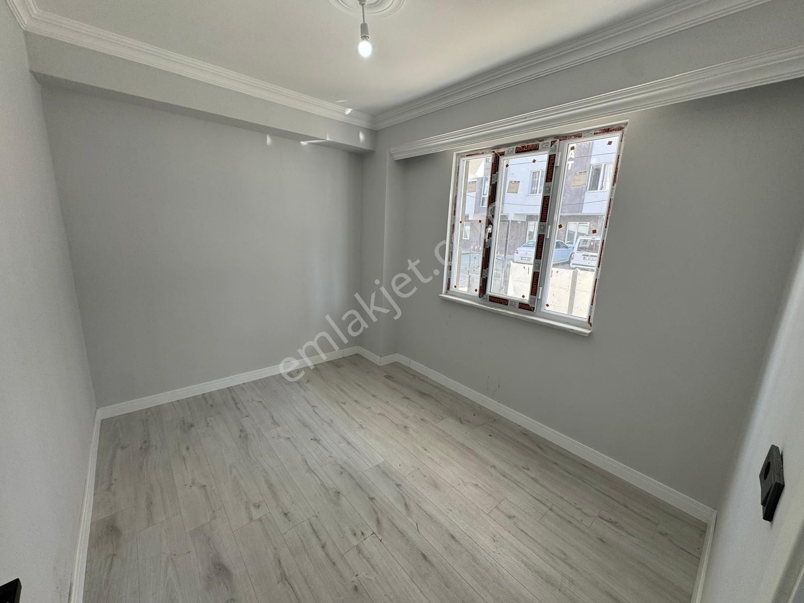 Mevlana Mah 1+1 Ön Cephe Yerden Isıtmalı Kombili Kiralık Daire - Görsel 3