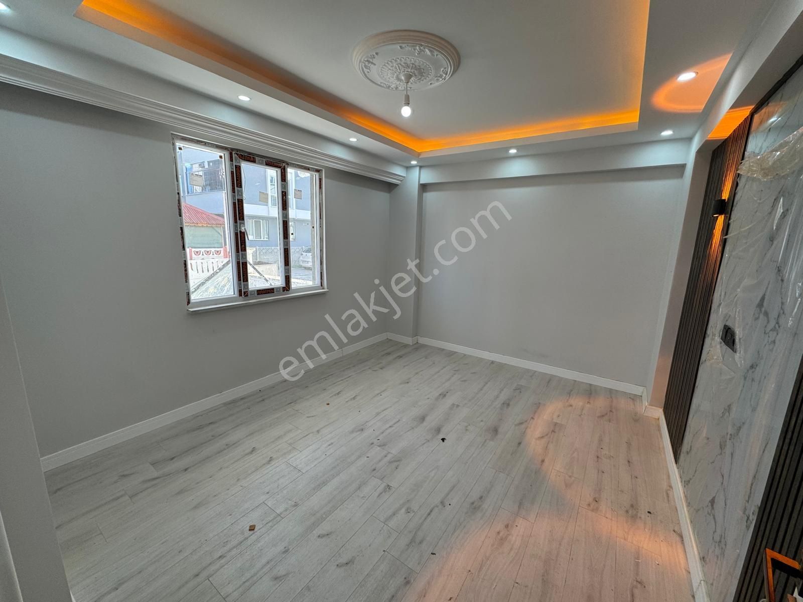 Mevlana Mah 1+1 Ön Cephe Yerden Isıtmalı Kombili Kiralık Daire - Görsel 4