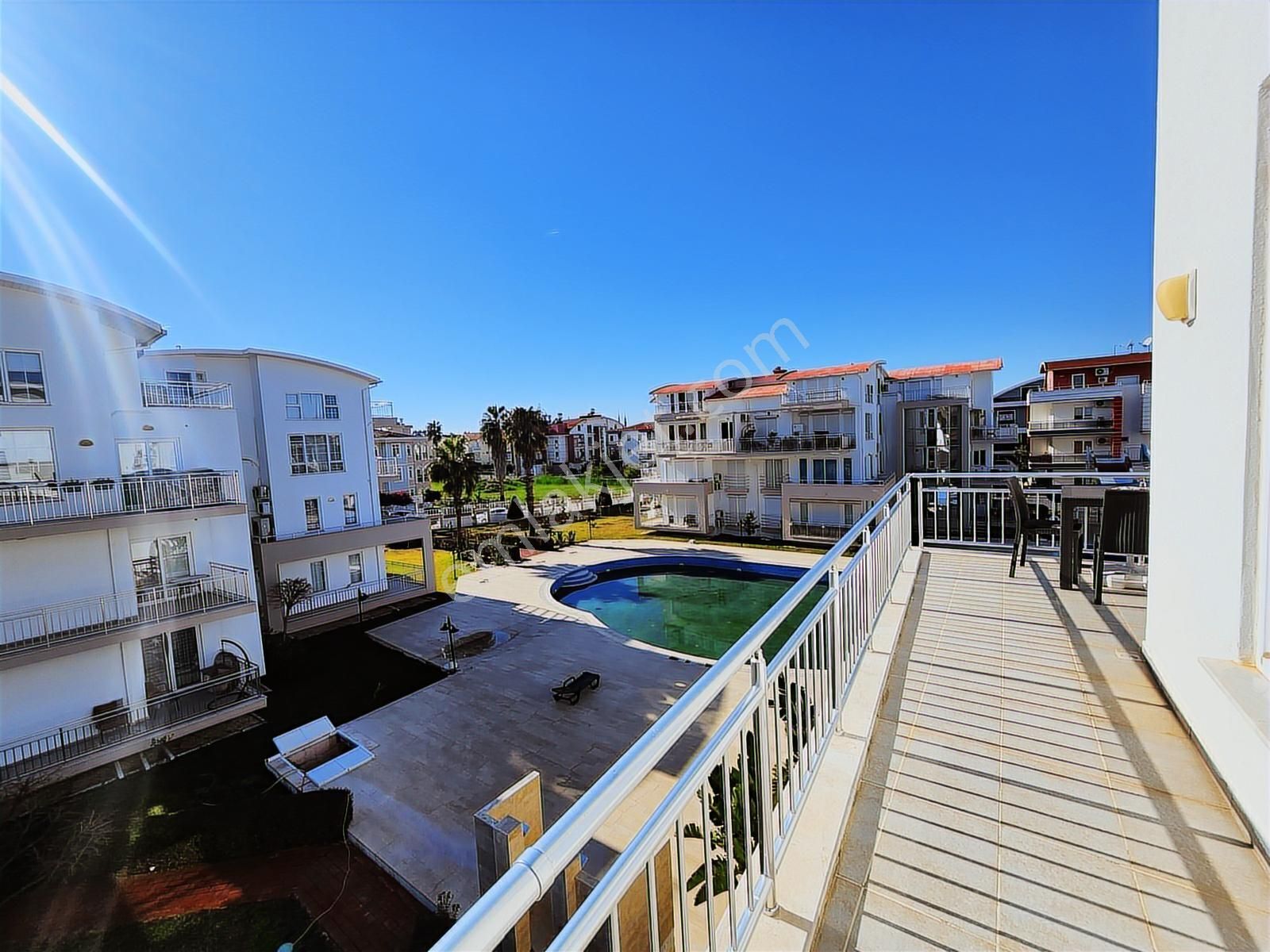 Belek Merkezde Havuzlu Güvenlikli Sitede 3+1 Lux Dubleks Daire - Görsel 4