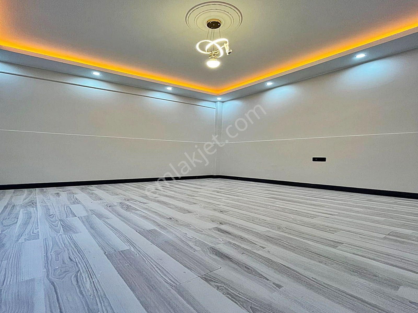 Esenyurt Kıraç Hürriyet Mahallesinde Geniş Balkonlu 3+1 Giriş Kat Daire !!! - Görsel 18