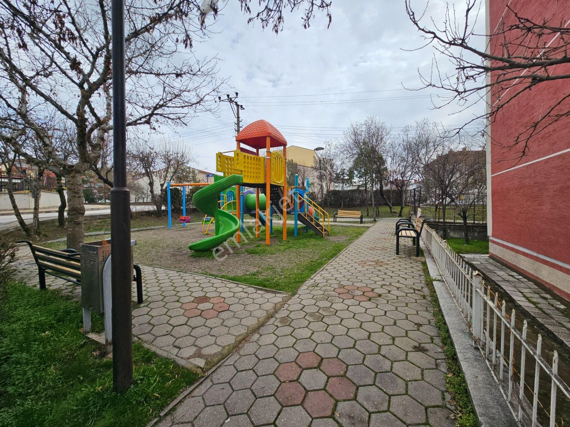 Gökçek Mah. Metro Ve Hastane Yakını Orta Kat Kiralık 3+1 Daire - Görsel 27