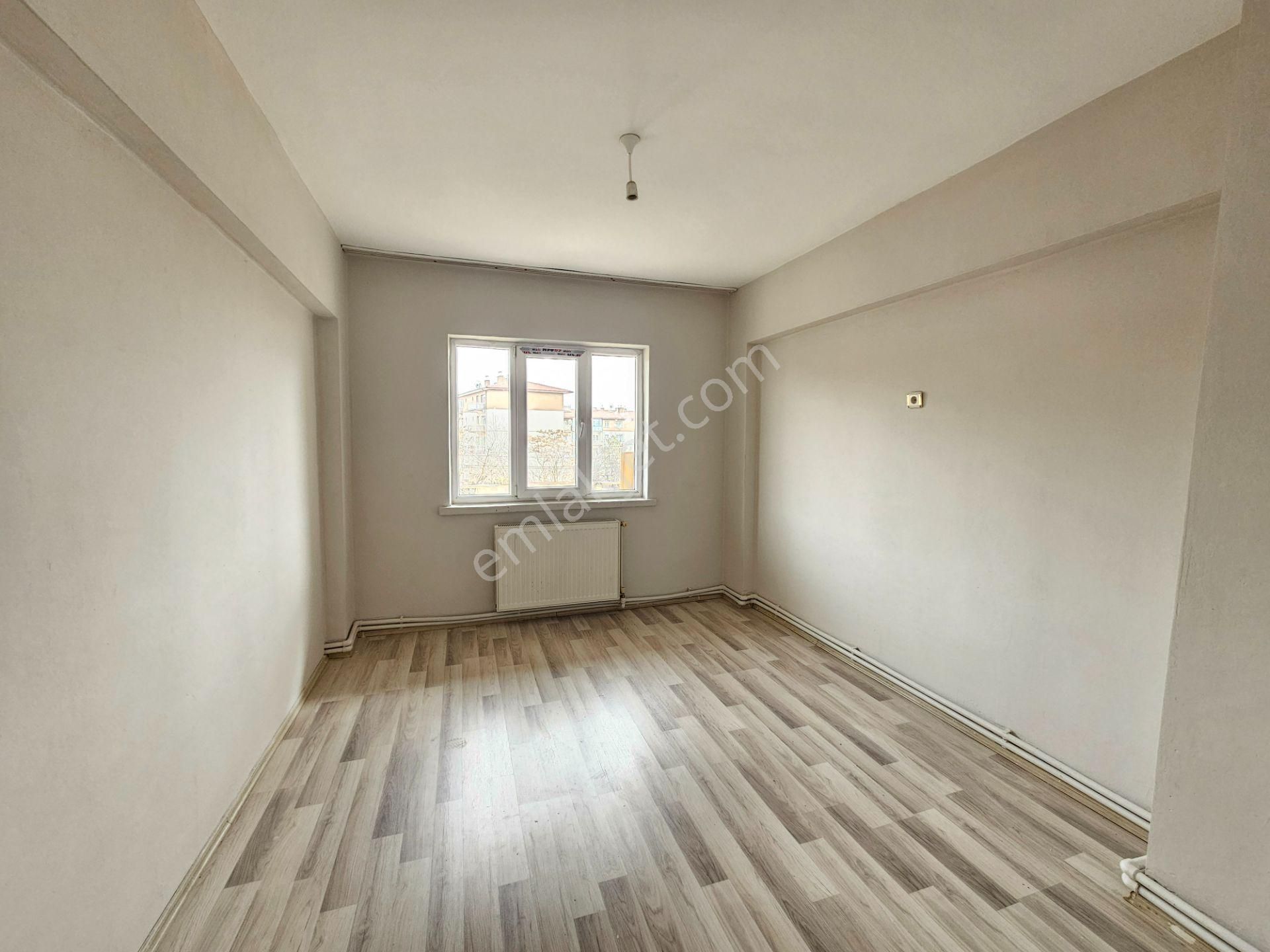 Gökçek Mah. Metro Ve Hastane Yakını Orta Kat Kiralık 3+1 Daire - Görsel 11