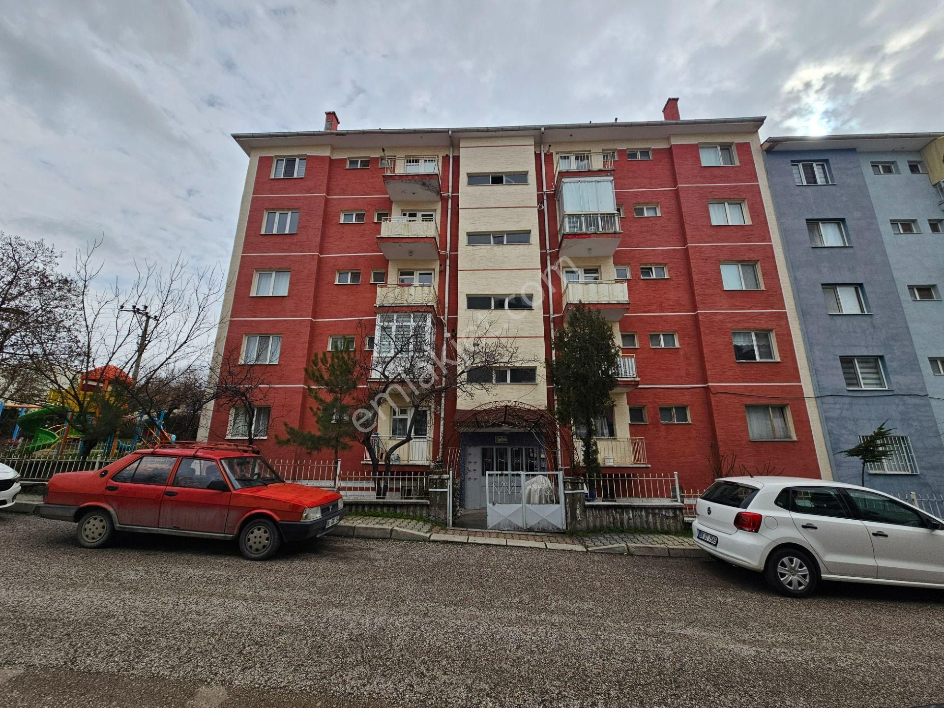 Gökçek Mah. Metro Ve Hastane Yakını Orta Kat Kiralık 3+1 Daire - Görsel 25