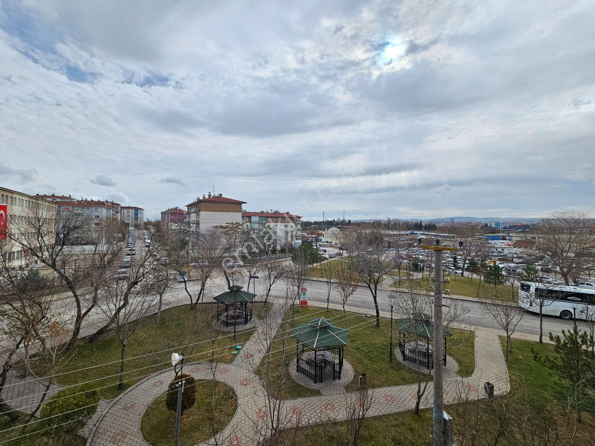 Gökçek Mah. Metro Ve Hastane Yakını Orta Kat Kiralık 3+1 Daire - Görsel 22