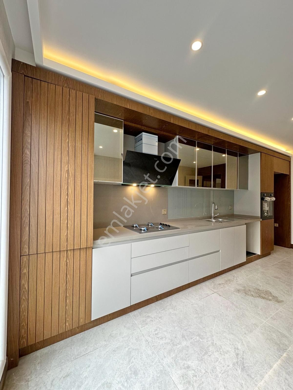 Dora Park 7 Sitesi'nde Ultra Geniş 6+2 Kiralık Dublex Daire-nuev - Görsel 3