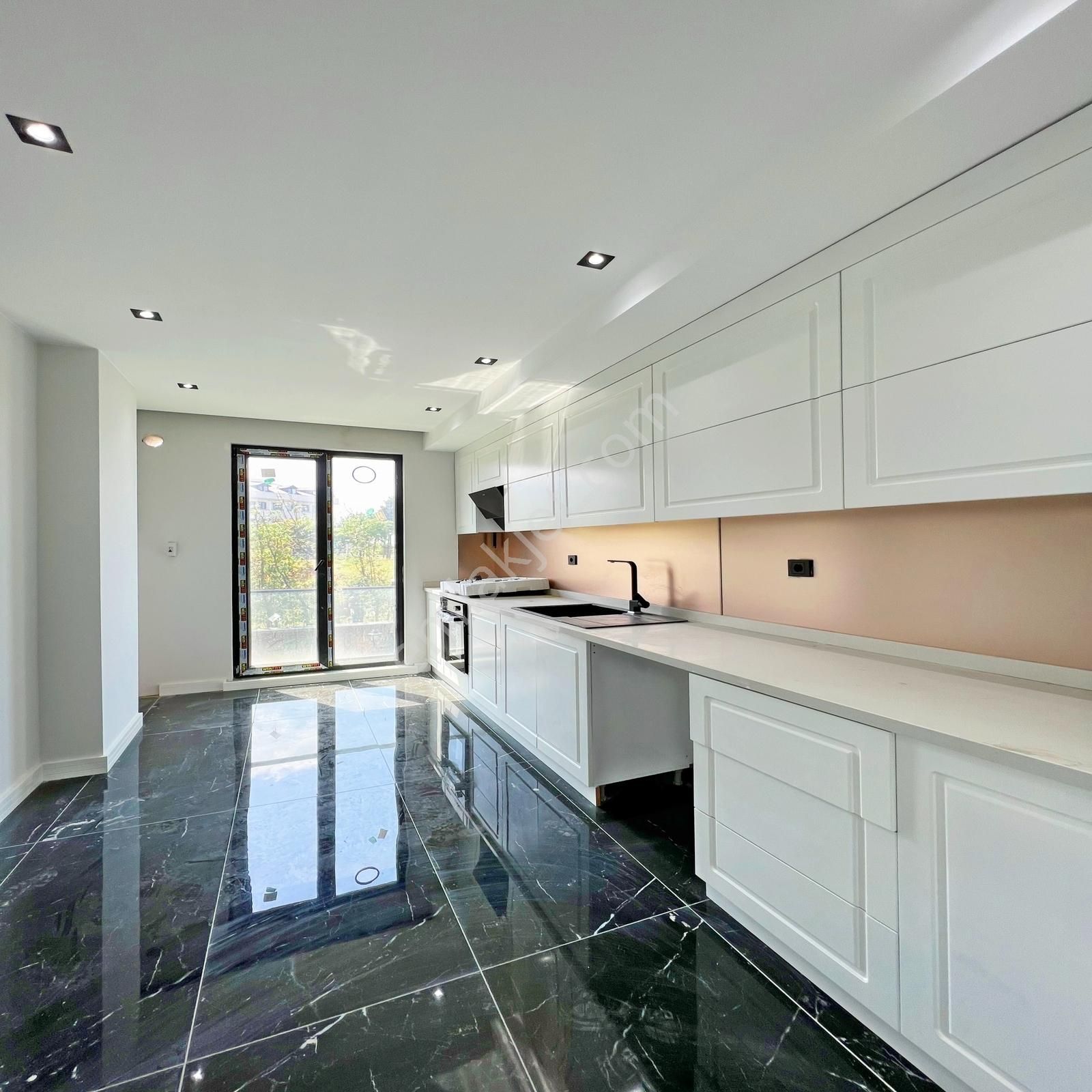 Beylikdüzünde Sosyal Donatılı Havuzlu Sitede 2+1 -nuev - Görsel 2