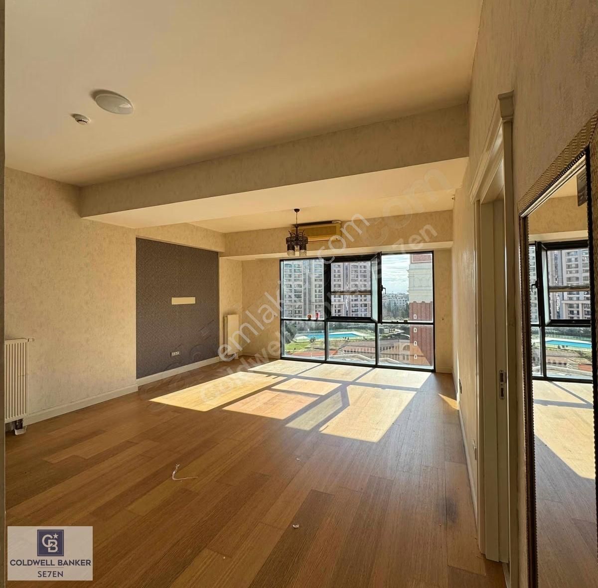 Viaport Venezia'da 1+1 Kiralık Daire, 8. Kat, Avm Manzaralı - Görsel 9