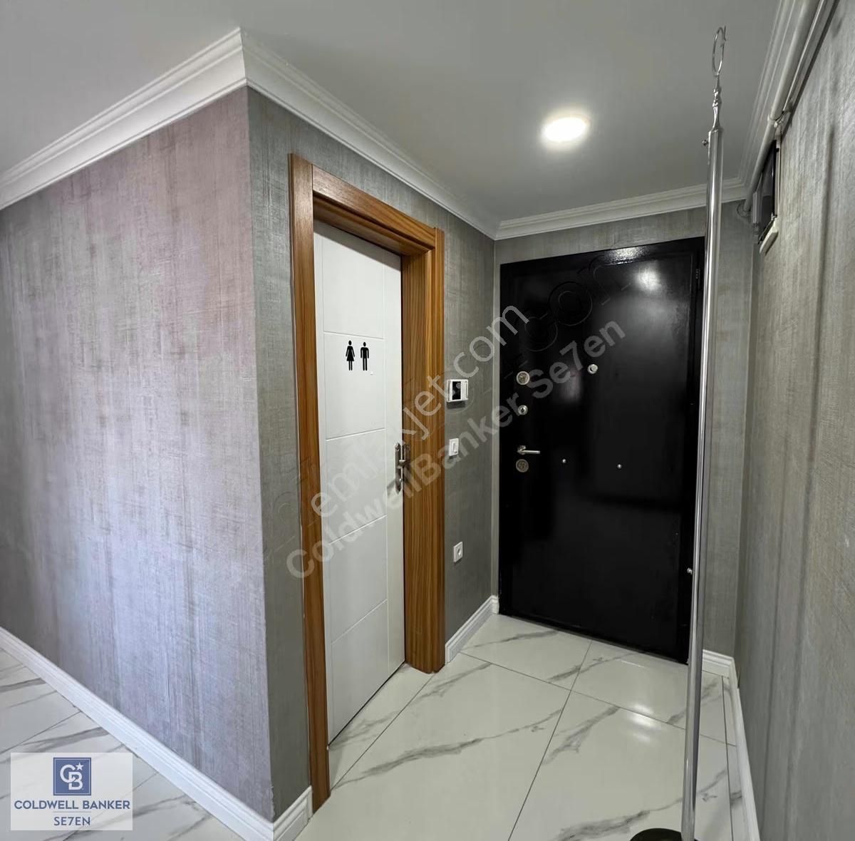 Beylikdüzü'nde Panoramik Manzaralı, Hazır Eşyalı Ofis - Görsel 14