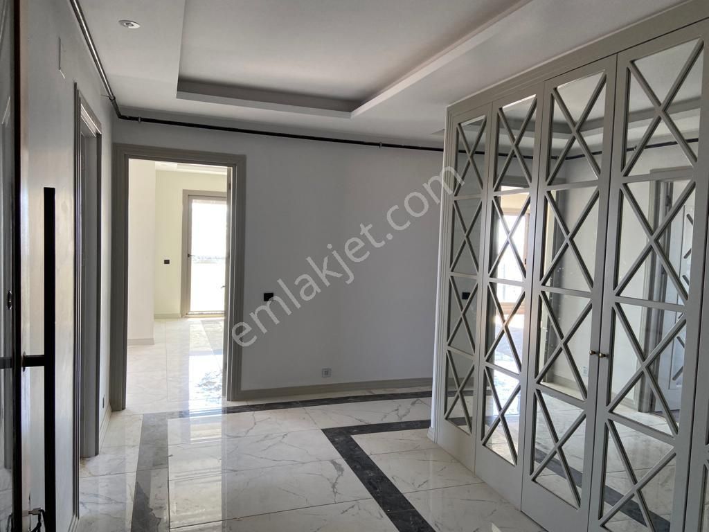 Erdemli Merkezde Satılık 5+1 Sıfır Lüks Daire - Görsel 22