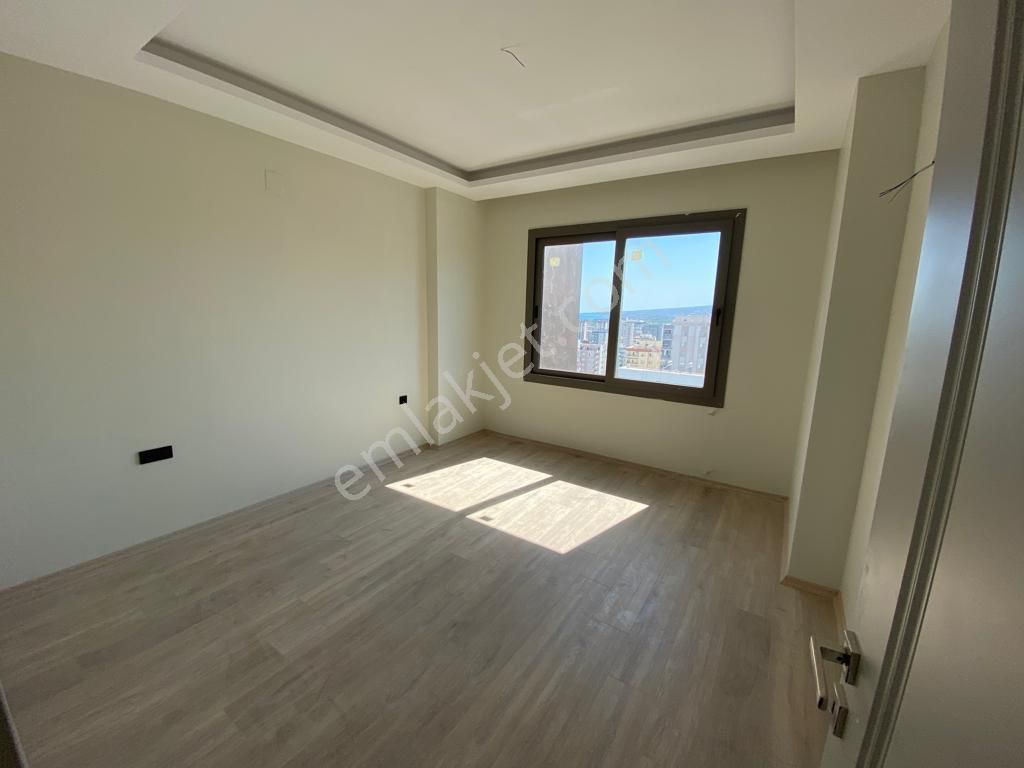 Erdemli Merkezde Satılık 5+1 Sıfır Lüks Daire - Görsel 16