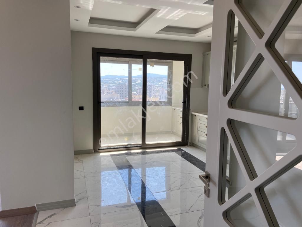 Erdemli Merkezde Satılık 5+1 Sıfır Lüks Daire - Görsel 2