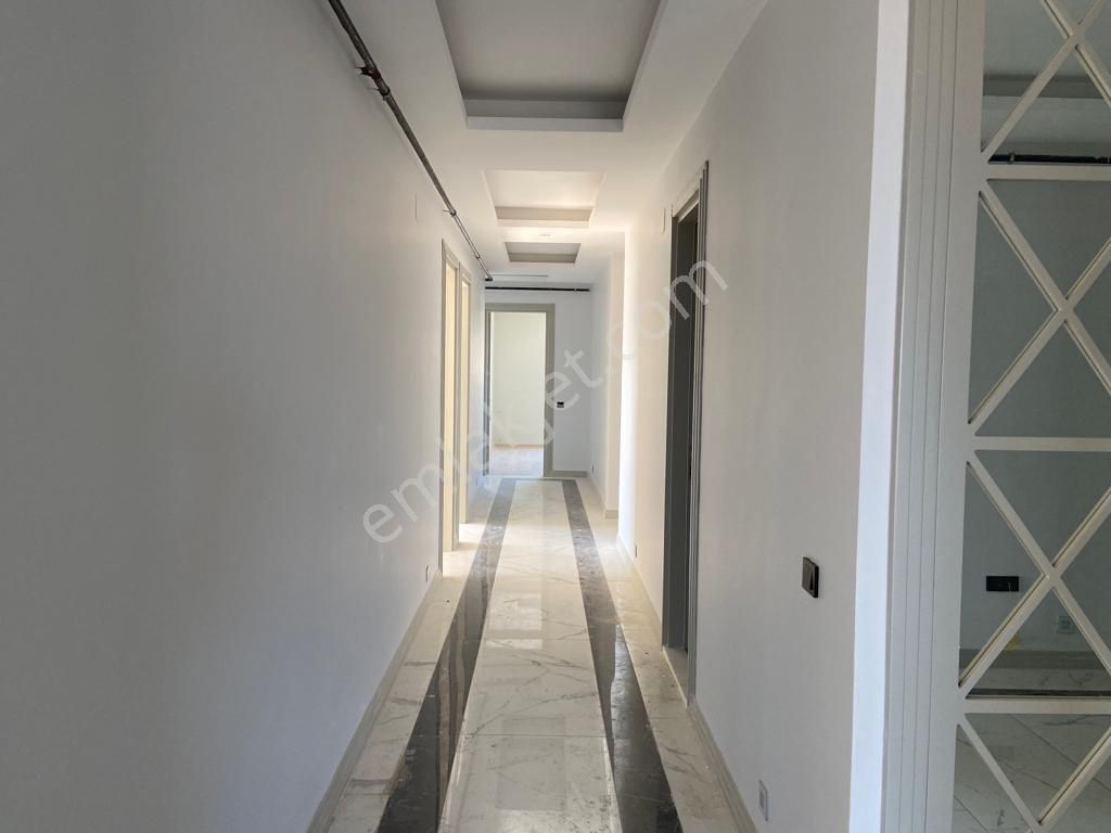 Erdemli Merkezde Satılık 5+1 Sıfır Lüks Daire - Görsel 24