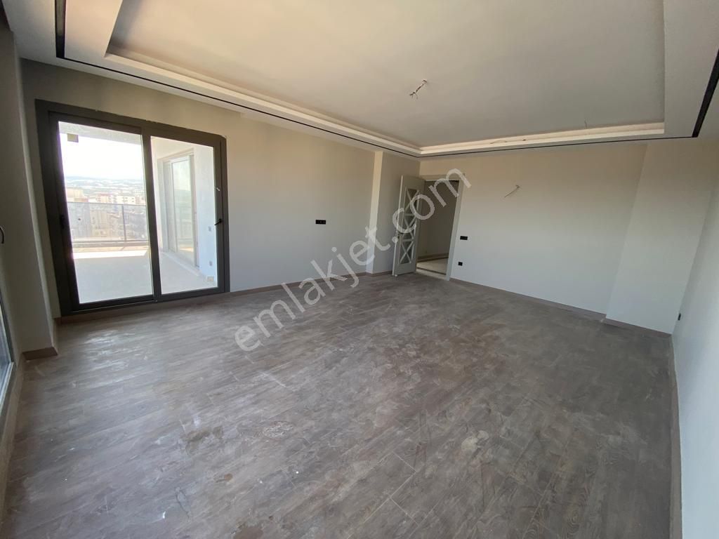 Erdemli Merkezde Satılık 5+1 Sıfır Lüks Daire - Görsel 13