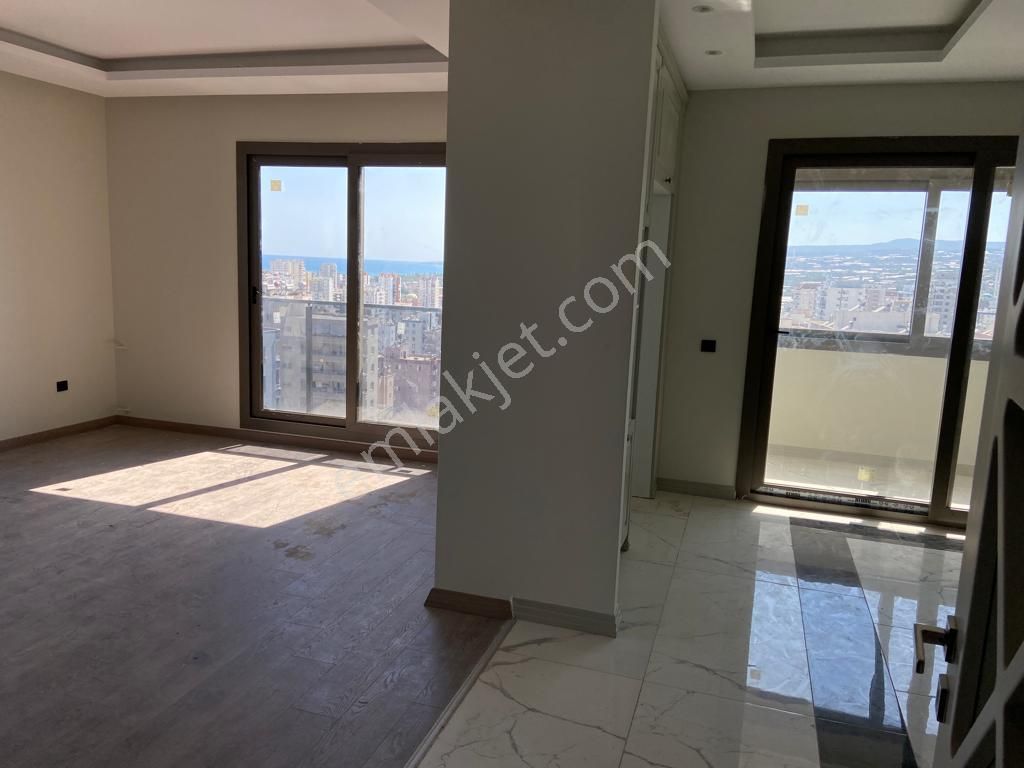 Erdemli Merkezde Satılık 5+1 Sıfır Lüks Daire - Görsel 3