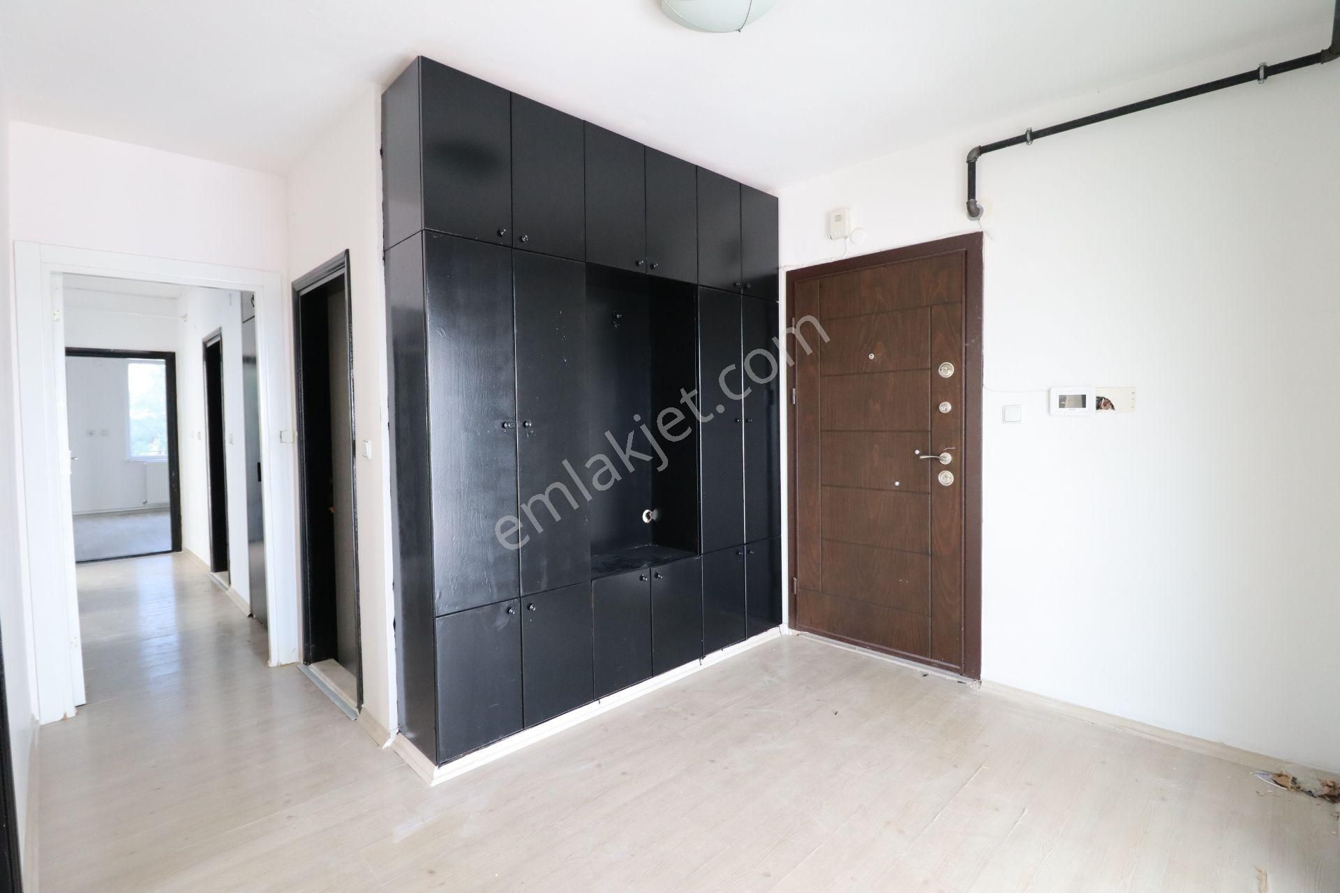Uzaş Cumhuriyet Sitesi Önü Full Açık Geniş 3+1 - Görsel 28