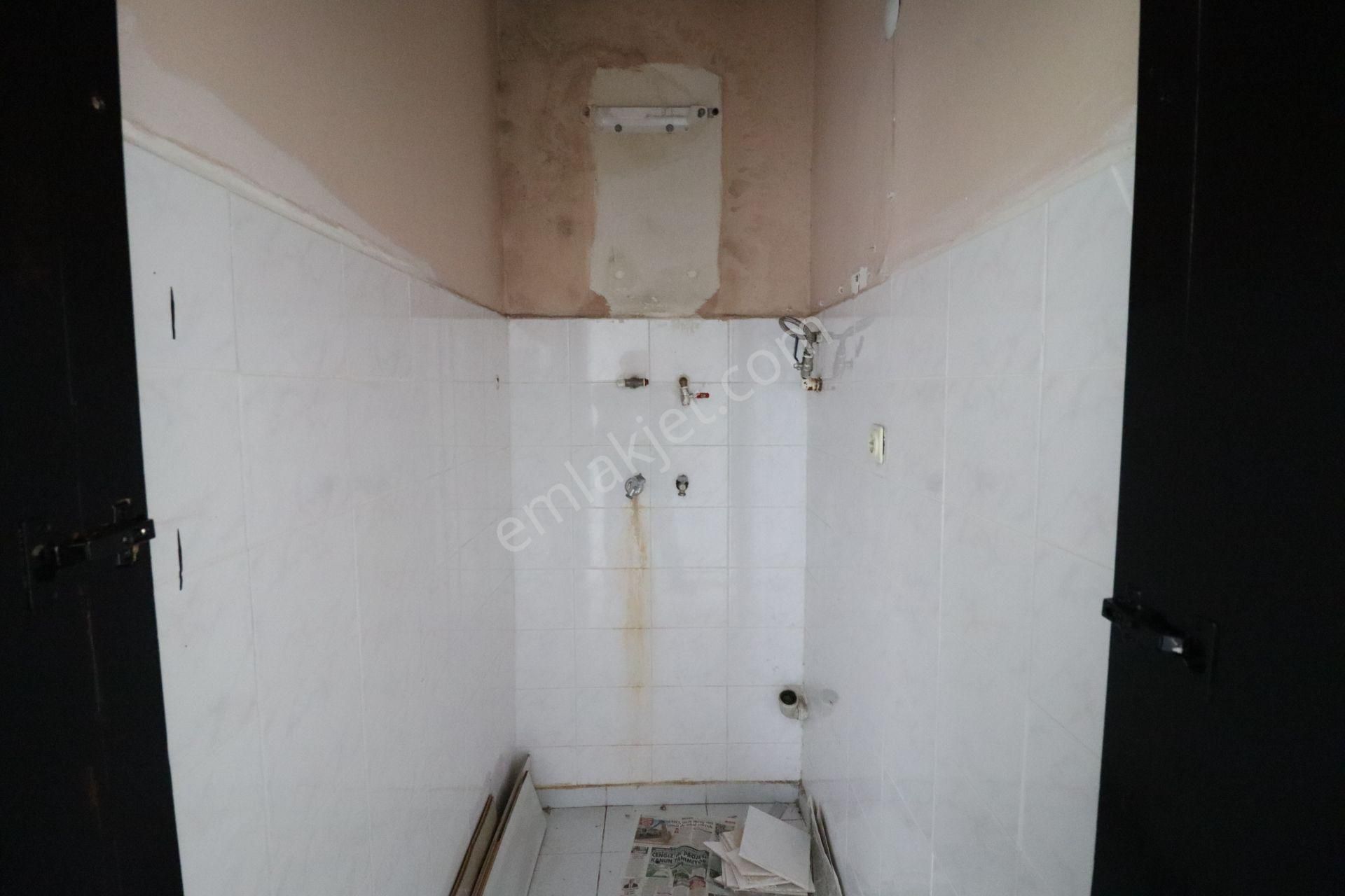 Uzaş Cumhuriyet Sitesi Önü Full Açık Geniş 3+1 - Görsel 15