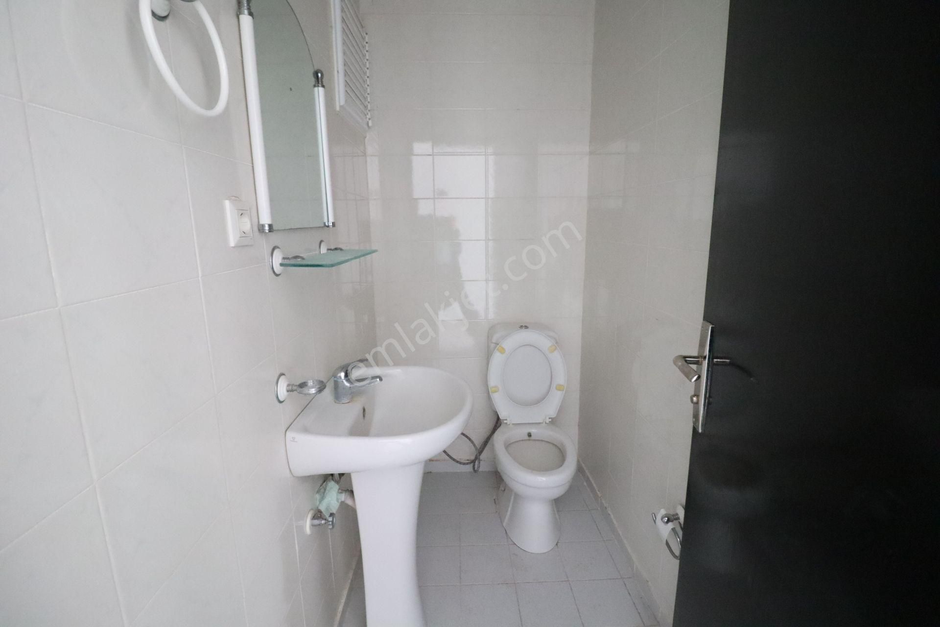 Uzaş Cumhuriyet Sitesi Önü Full Açık Geniş 3+1 - Görsel 14