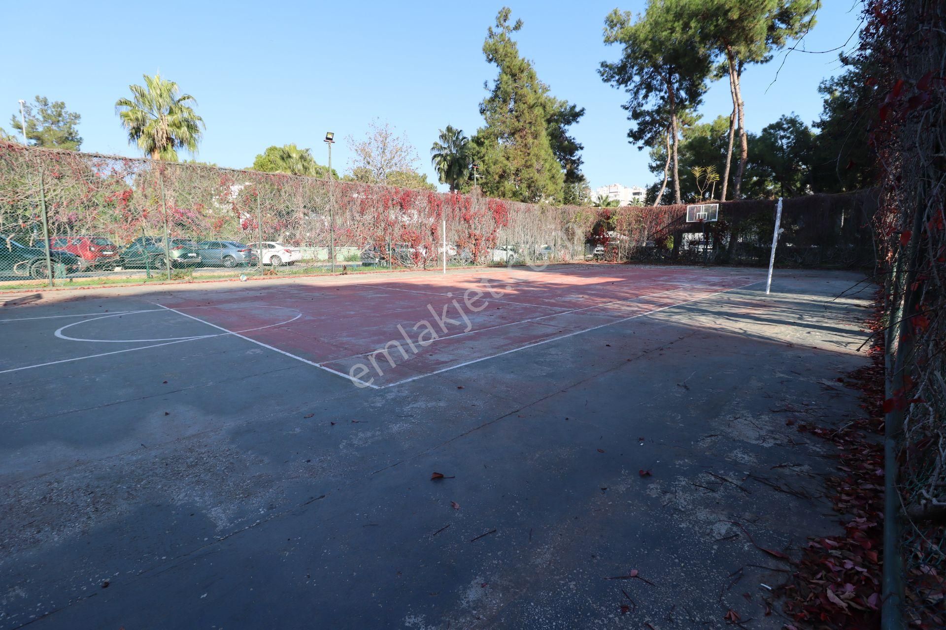 Uzaş Cumhuriyet Sitesi Önü Full Açık Geniş 3+1 - Görsel 33