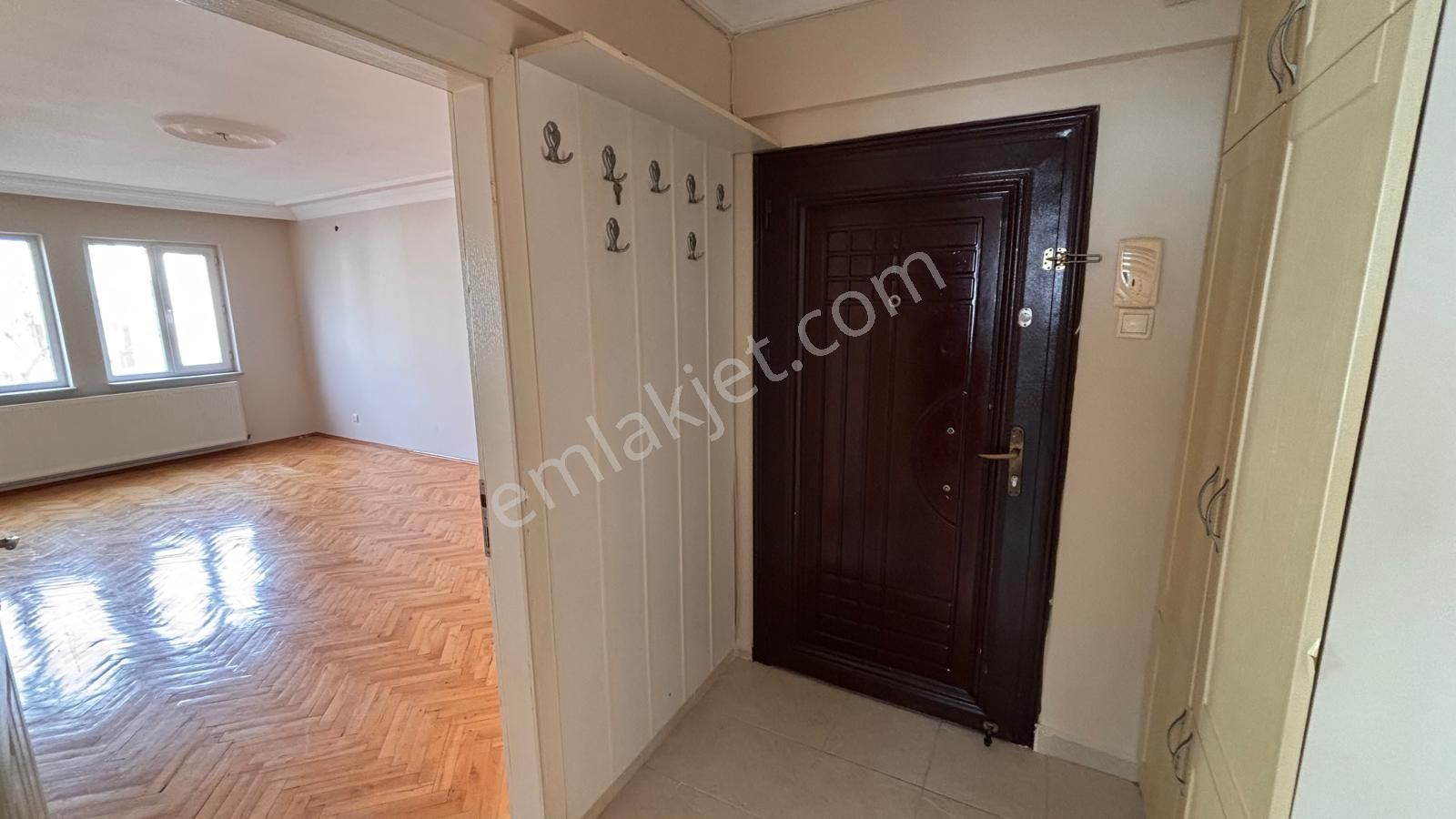 Barış Mahallesi'nde Site İçinde, Metro Yakını 3+1 Kiralık Daire - Görsel 5