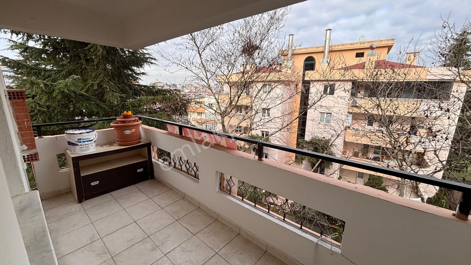 Barış Mahallesi'nde Site İçinde, Metro Yakını 3+1 Kiralık Daire - Görsel 23