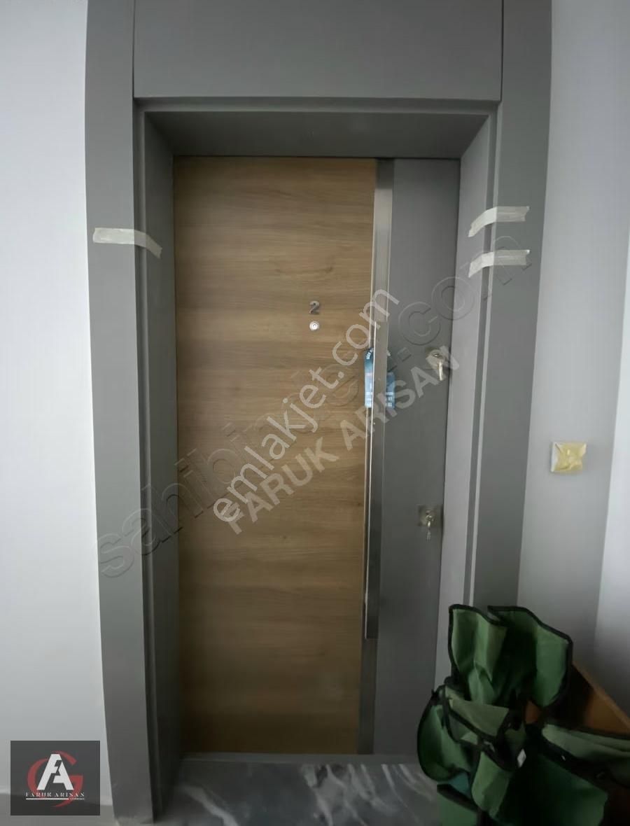 Faruk Arısan'dan Denize 0 Havuzlu Sitede Deniz Manzaralı Lüx 2+1