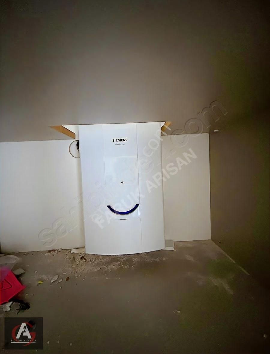 Faruk Arısan'dan Denize 0 Havuzlu Sitede Deniz Manzaralı Lüx 2+1 - Görsel 16
