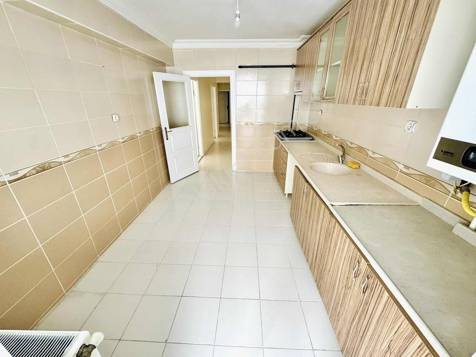 Şentürk Gayrimenkul'den*yüksek Kot*uçaklıpark Mevkii//altı Daire - Görsel 12