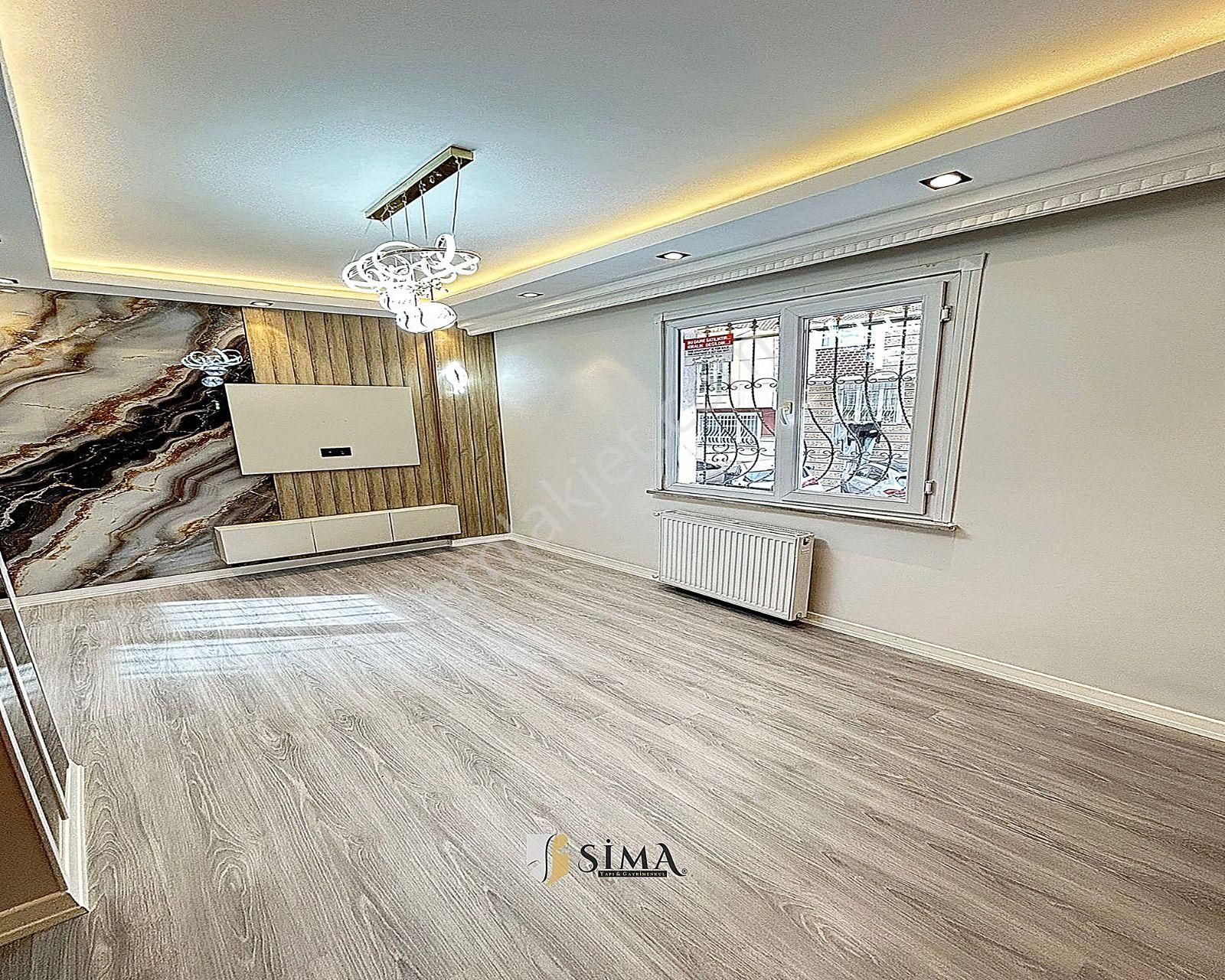 Metrobüse Yürüme Mesafesinde Balkonlu Dekorlu 2+1 Yüksek Giriş - Görsel 4