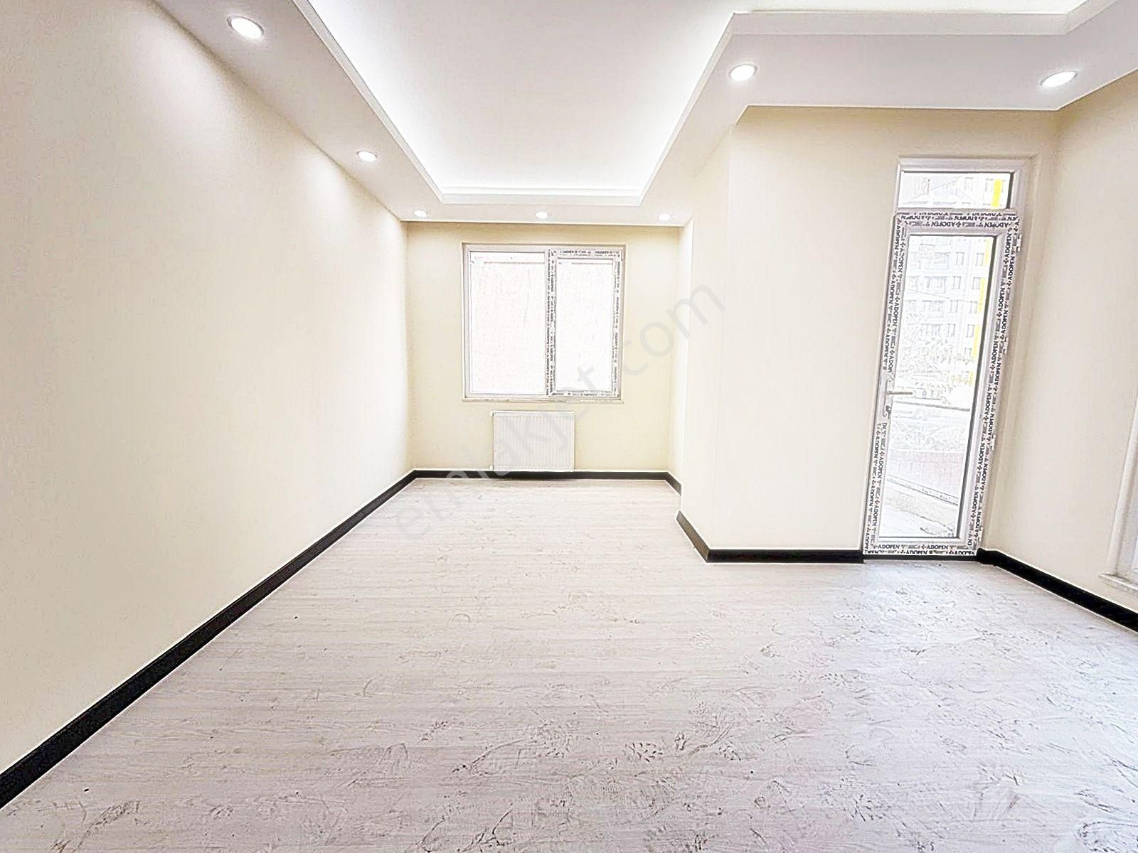 Beylikdüzü Yakuplu Mahallesinde Her Odası Güneş Alan Geniş Metrekare 3+1 Daire - Görsel 11