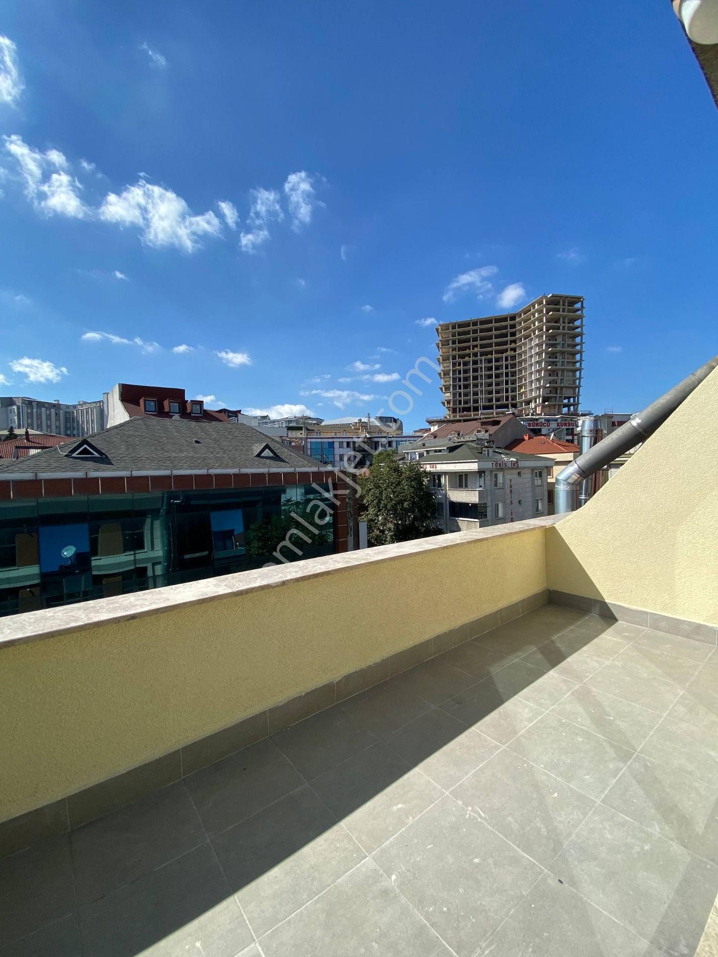 Beylikdüzü Yakuplu Mahallesi 1+1 70 M2 Kiralık Boş Sıfır Daireler Metrobüse 30 Saniye Yürüme Mesafes