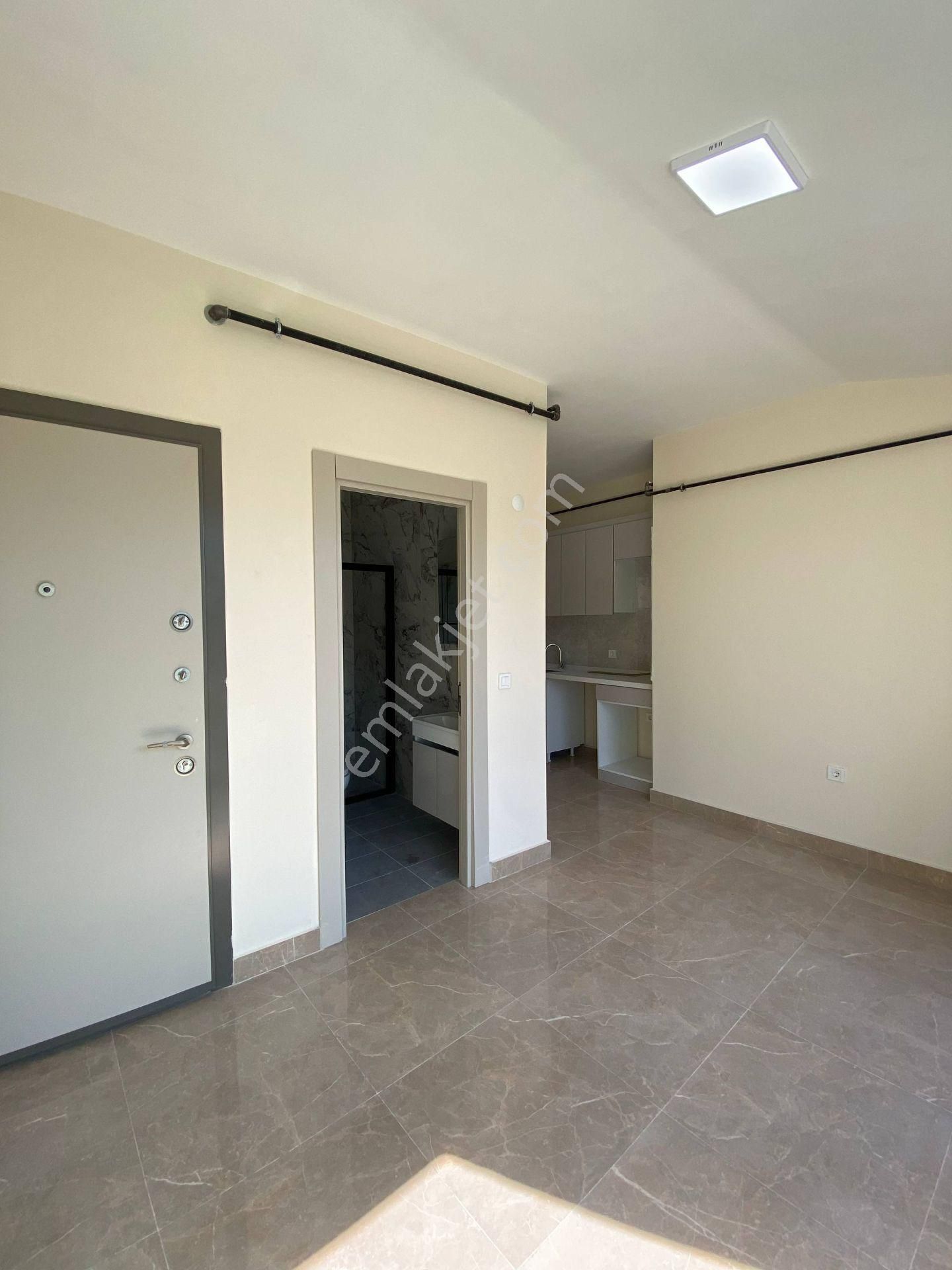 Beylikdüzü Yakuplu Mahallesi 1+1 70 M2 Kiralık Boş Sıfır Daireler Metrobüse 30 Saniye Yürüme Mesafes - Görsel 10