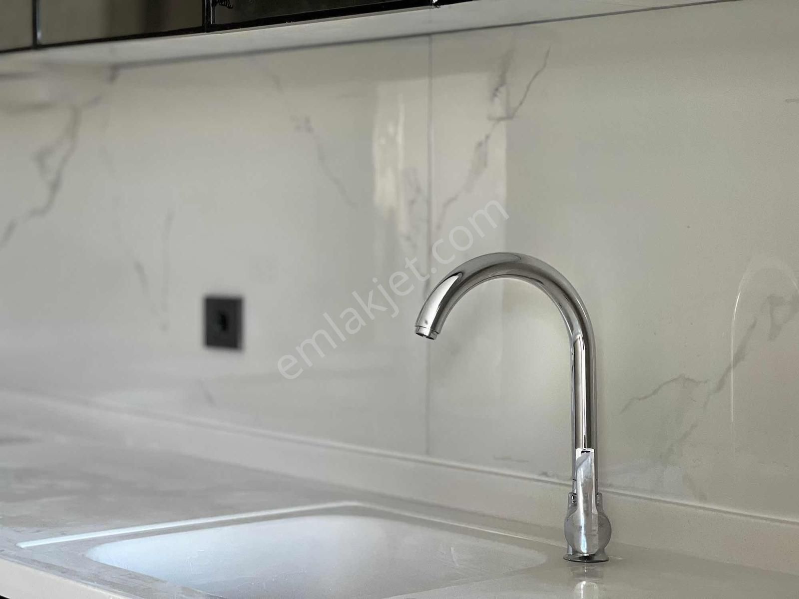 Şentürk Gayrimenkul'den""ultra Lüks""yapılı**sıfır 3+1 Daire - Görsel 3