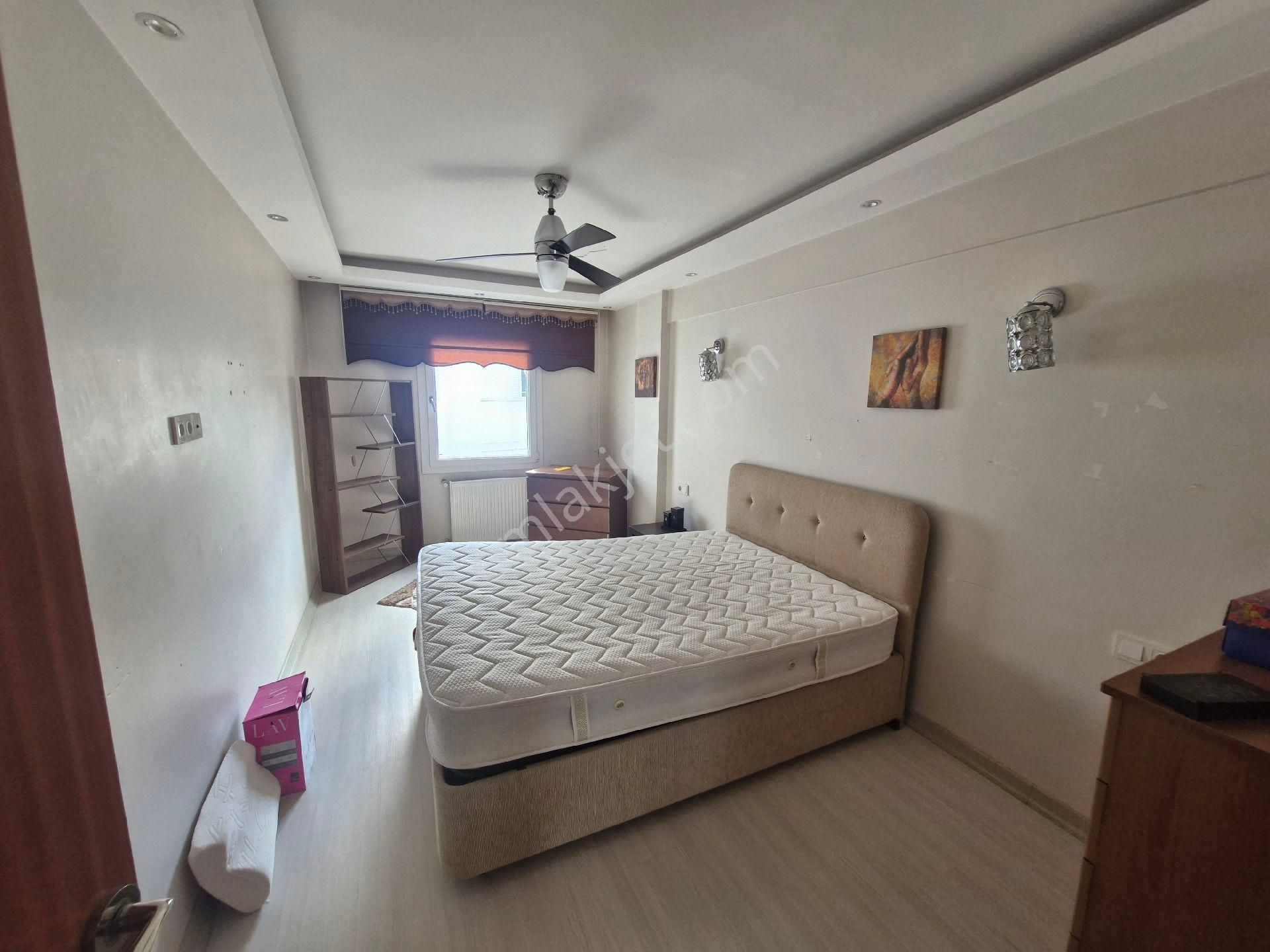 Güzelyalı Adnan Saygun Yanı Tadilatlı Köşe Eşyalı 3+1 Satılık Daire Mkd Emlak - Görsel 12