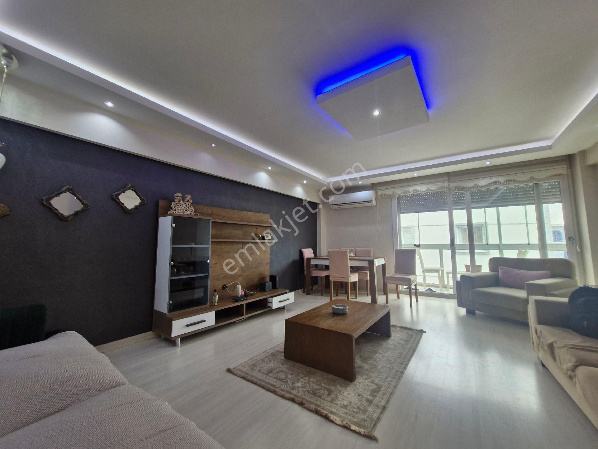 Güzelyalı Adnan Saygun Yanı Tadilatlı Köşe Eşyalı 3+1 Satılık Daire Mkd Emlak - Görsel 2