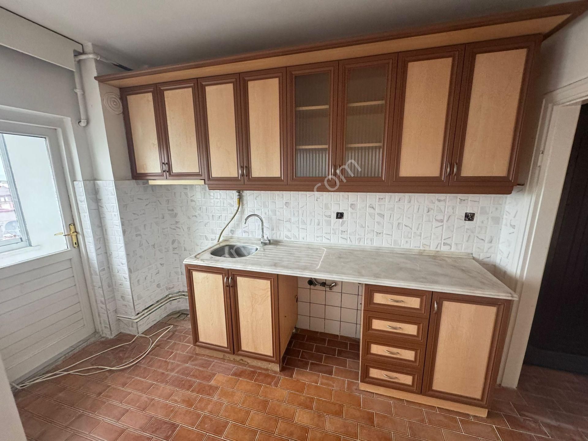 Trabzon'da Kiralık 3+1 Daire - Görsel 2